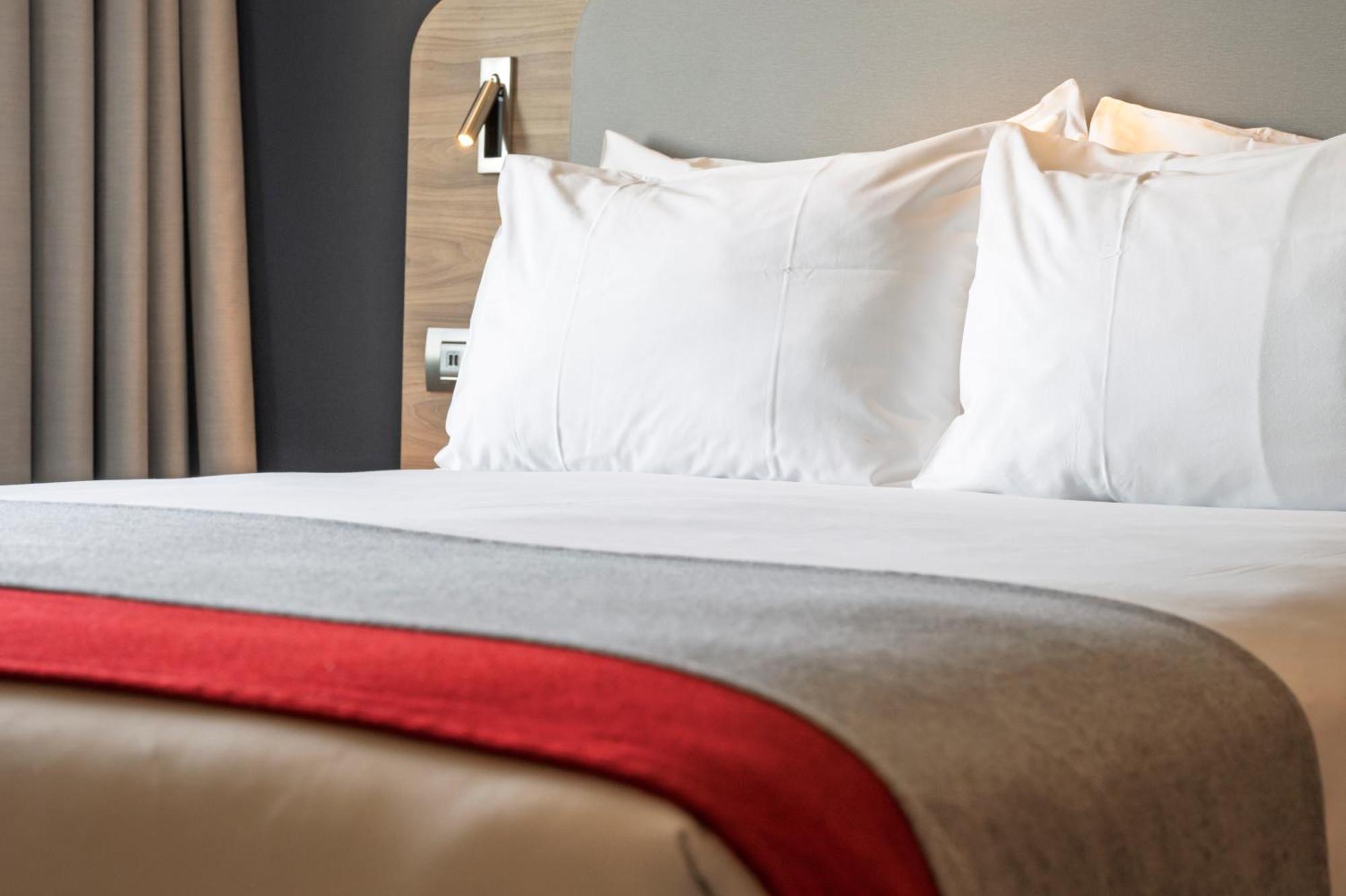 Standard Room with Free Breakfast,1698908453:JPEG