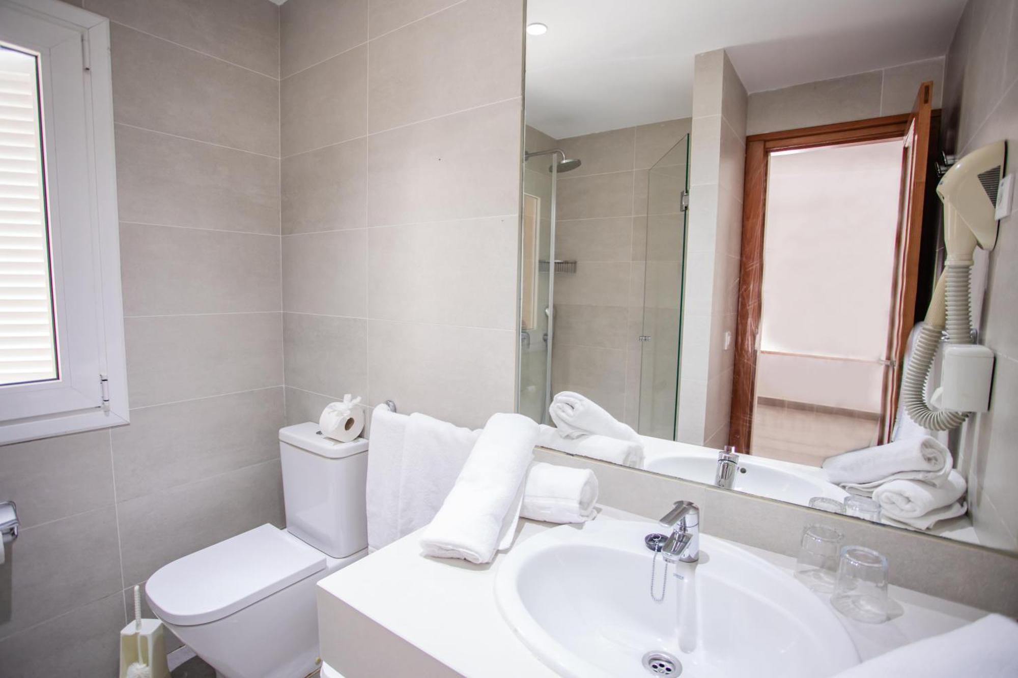 Classic 2 bedrooms bungalow