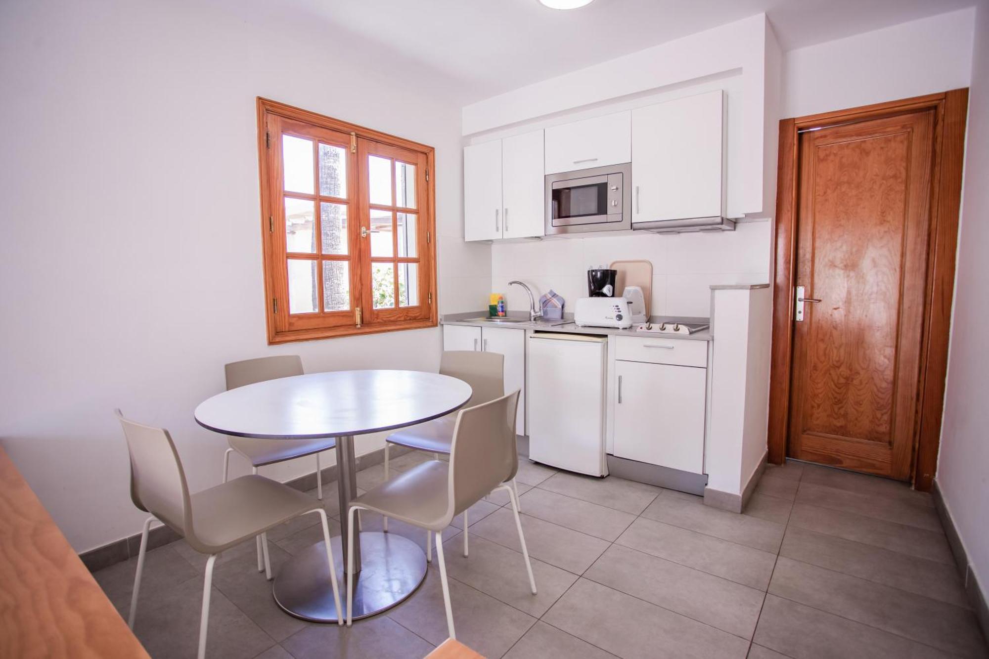 Classic 2 bedrooms bungalow