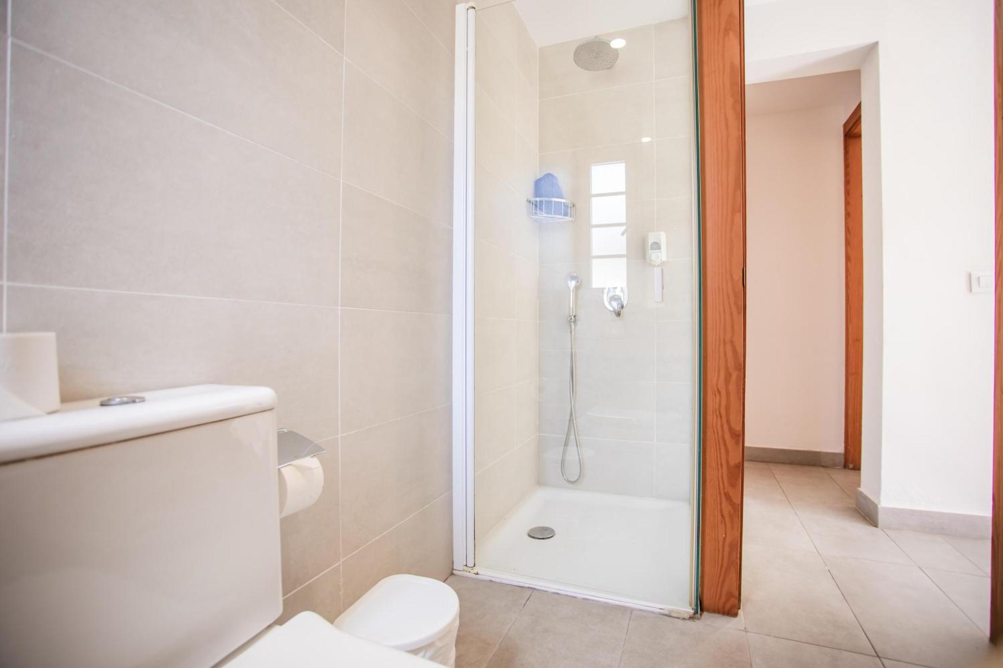 Classic 2 bedrooms bungalow
