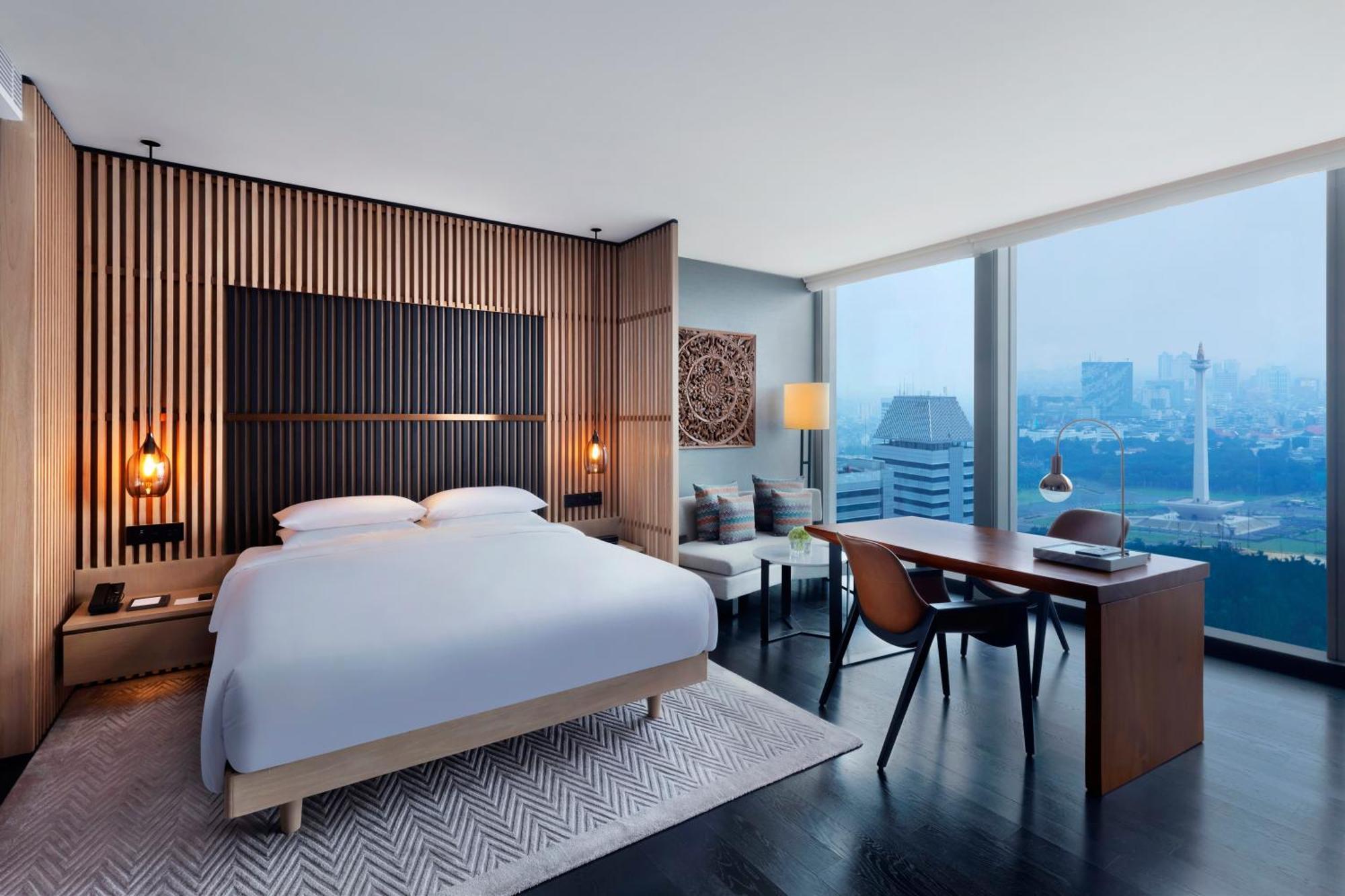 King Room Monas View