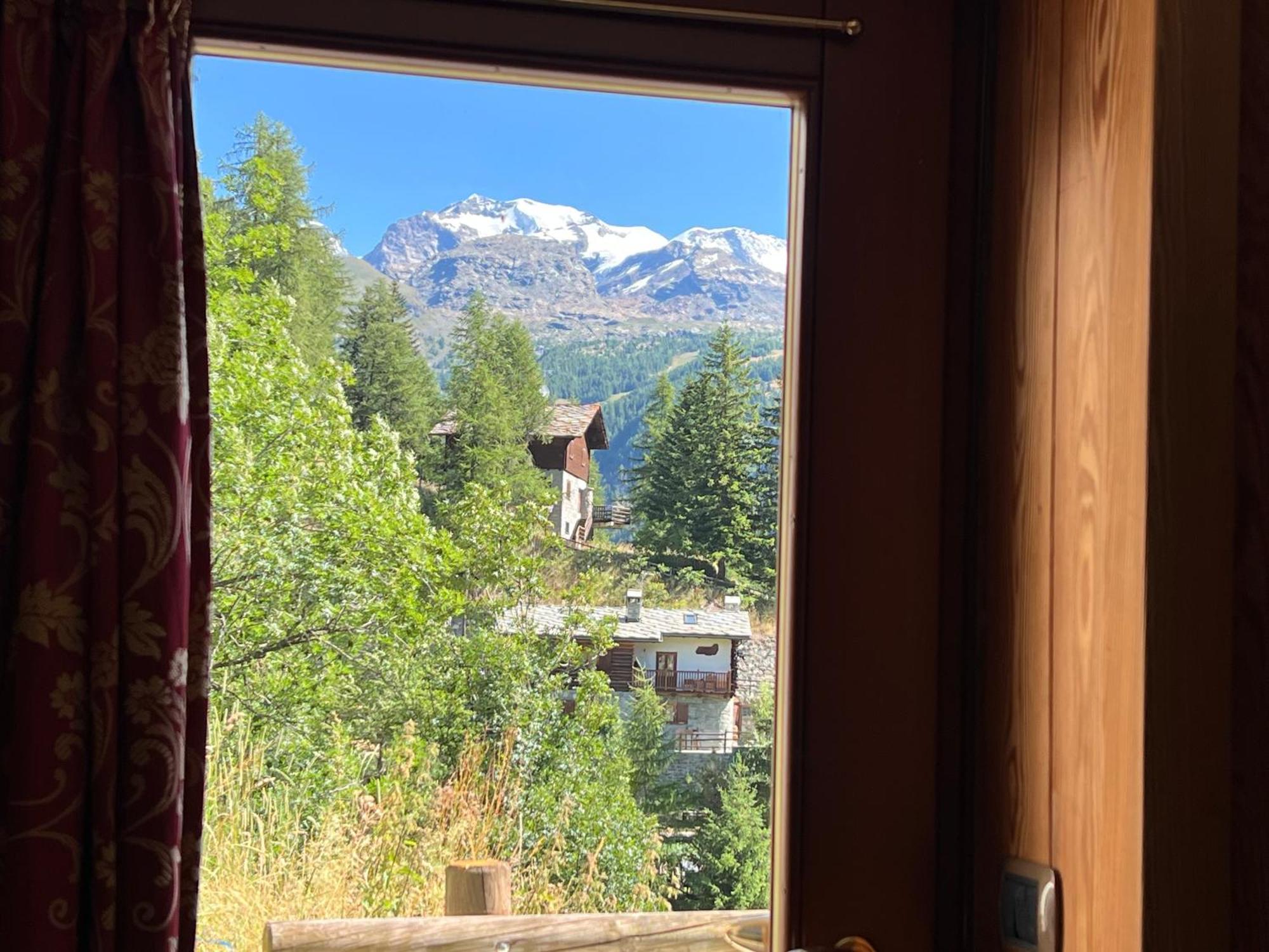Double Room Mountain View