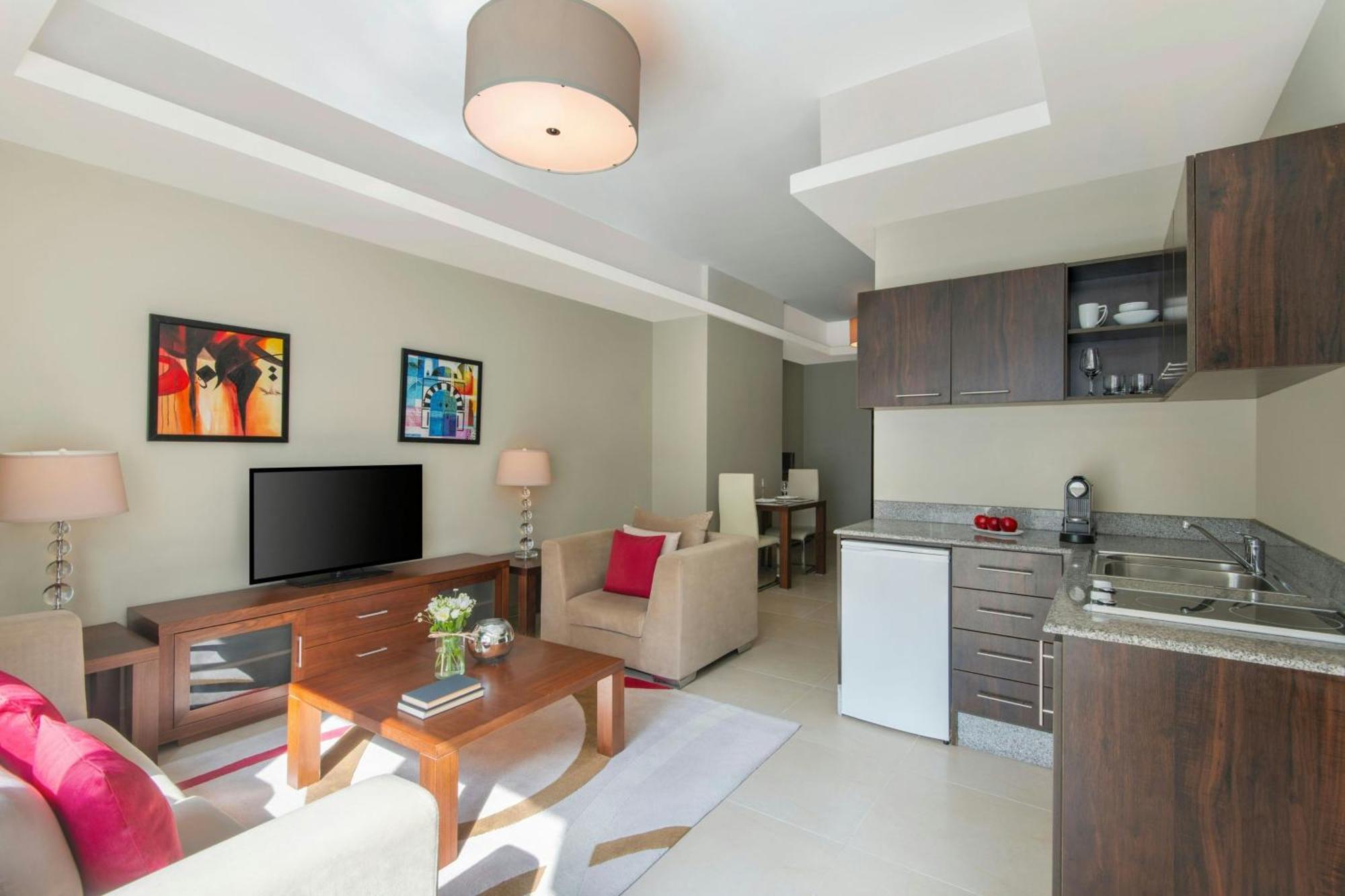 Deluxe 1 Bedroom Apartment