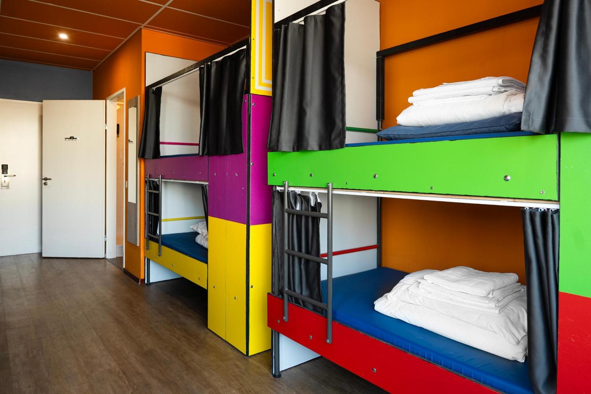 Bed 6-Bed Mixed Dormitory Room