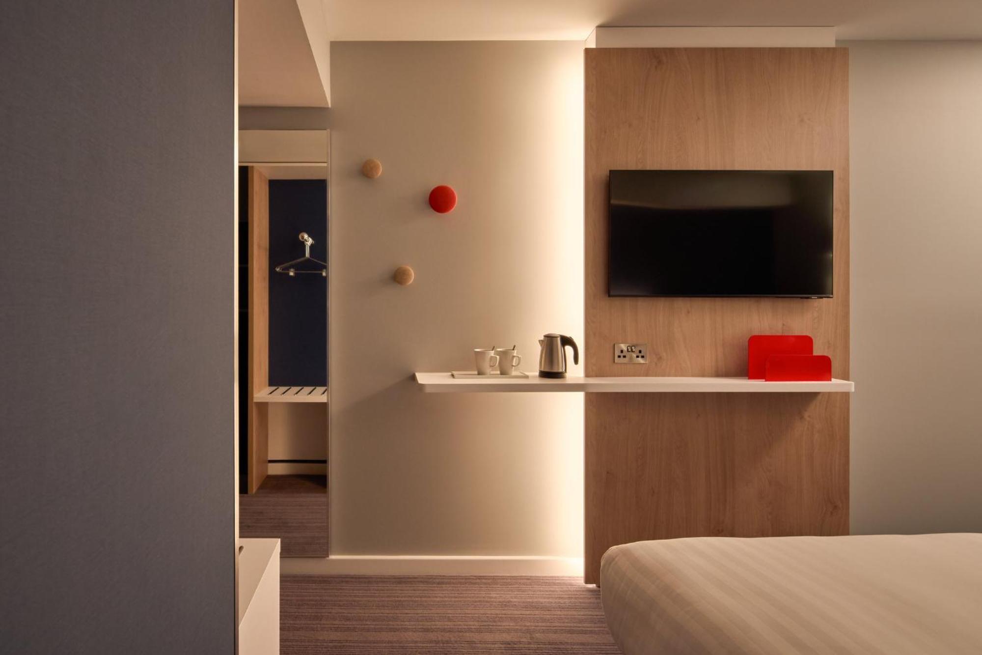 Standard Double Room Windowless Hot