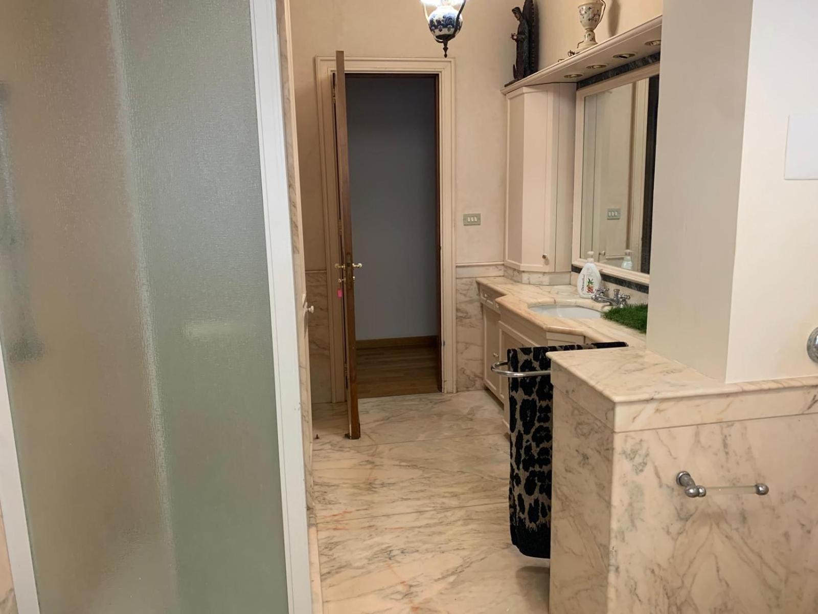 Large Double or Twin Room