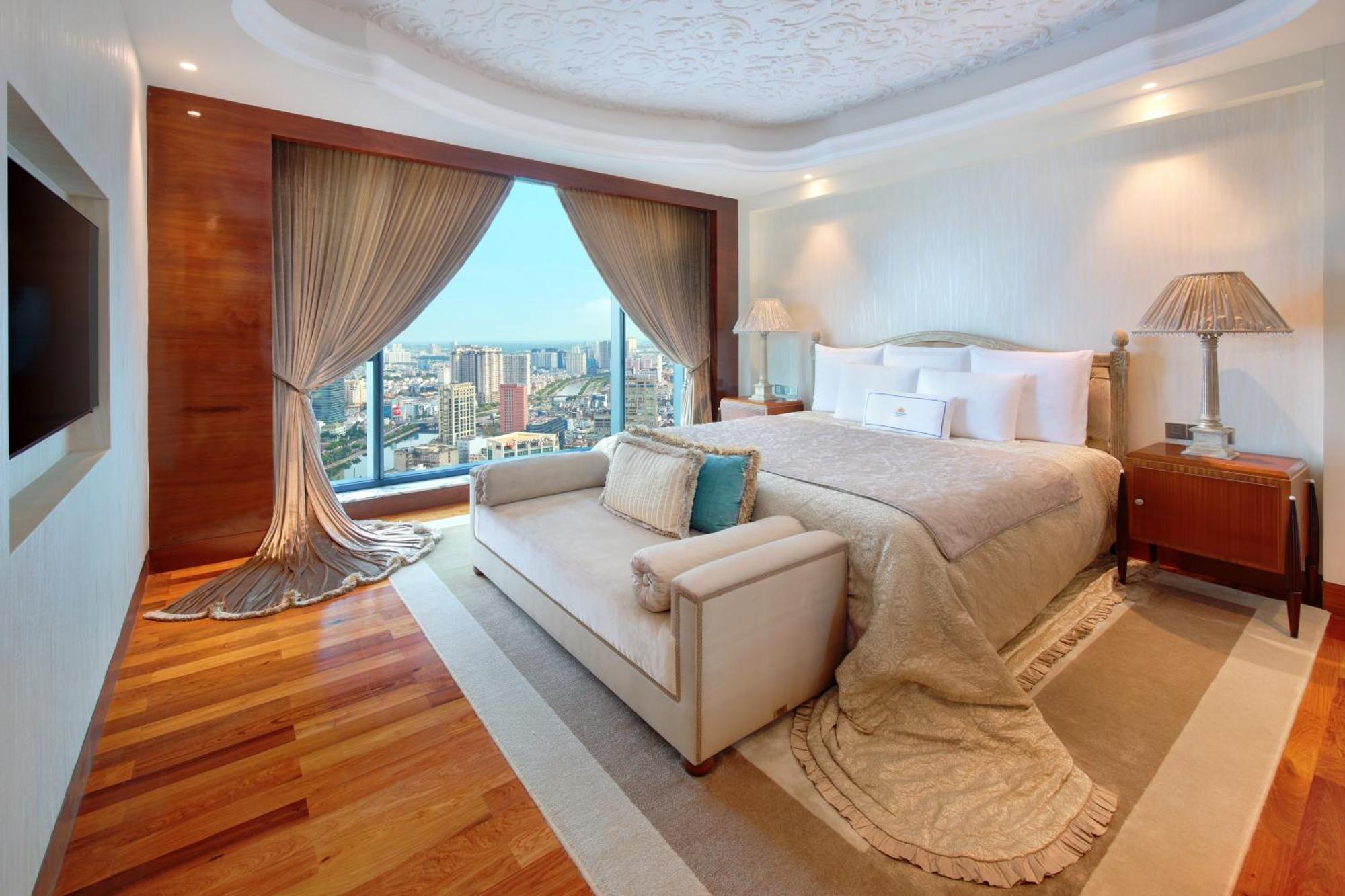 Executive Suite High Floor Executive Lounge Access