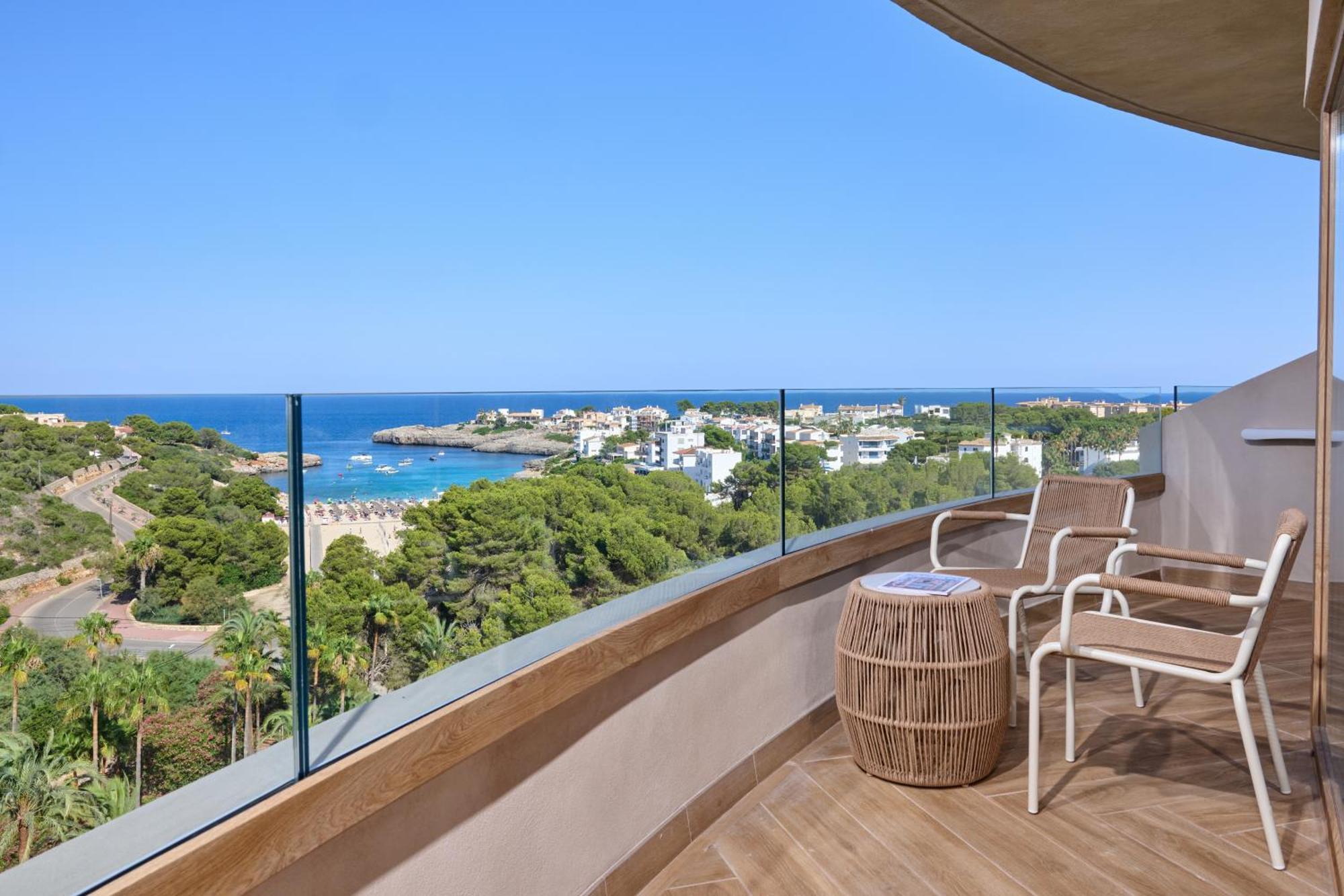 Superior Double Room Side Sea View