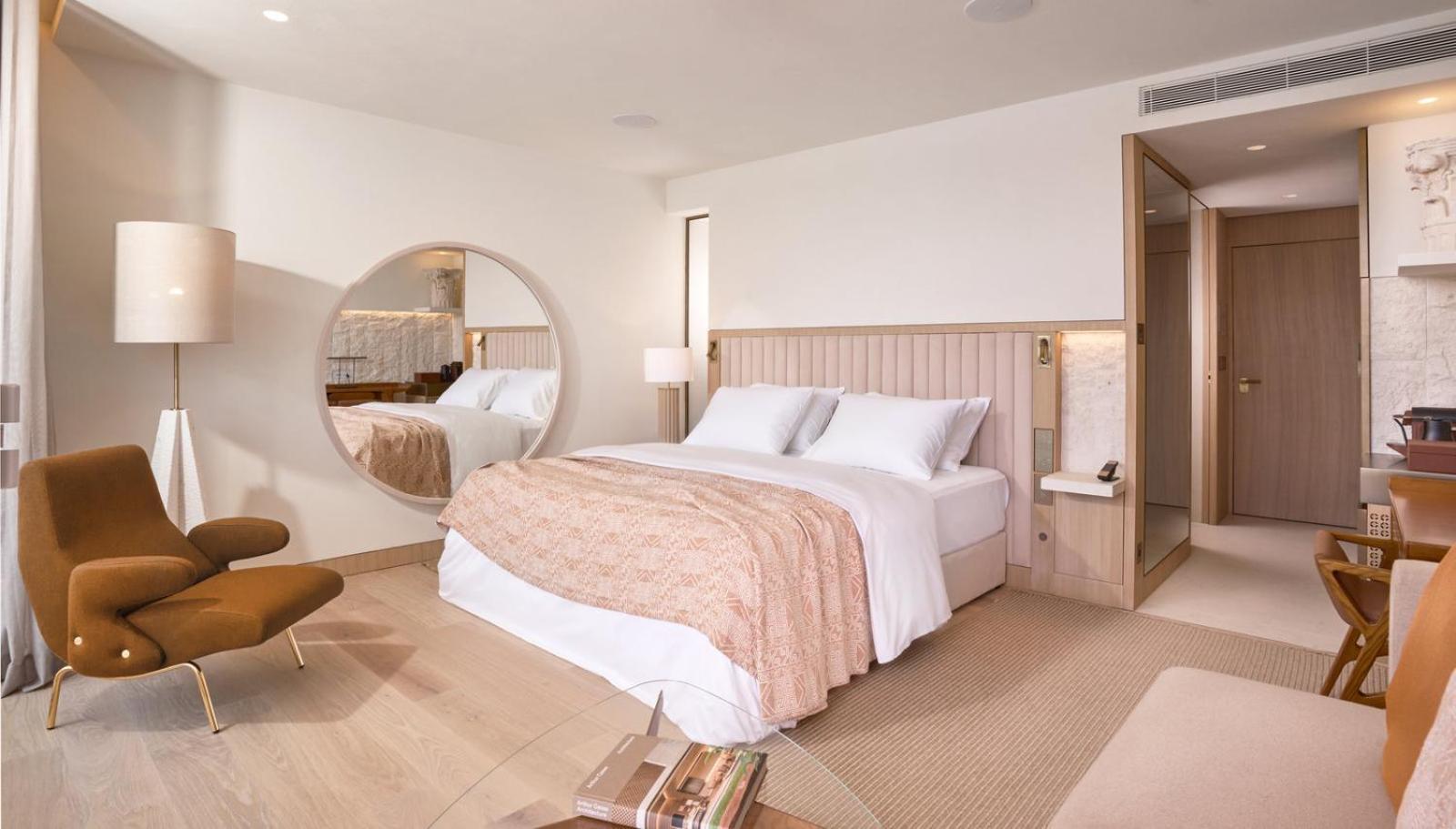 Deluxe Grand Sea View Room