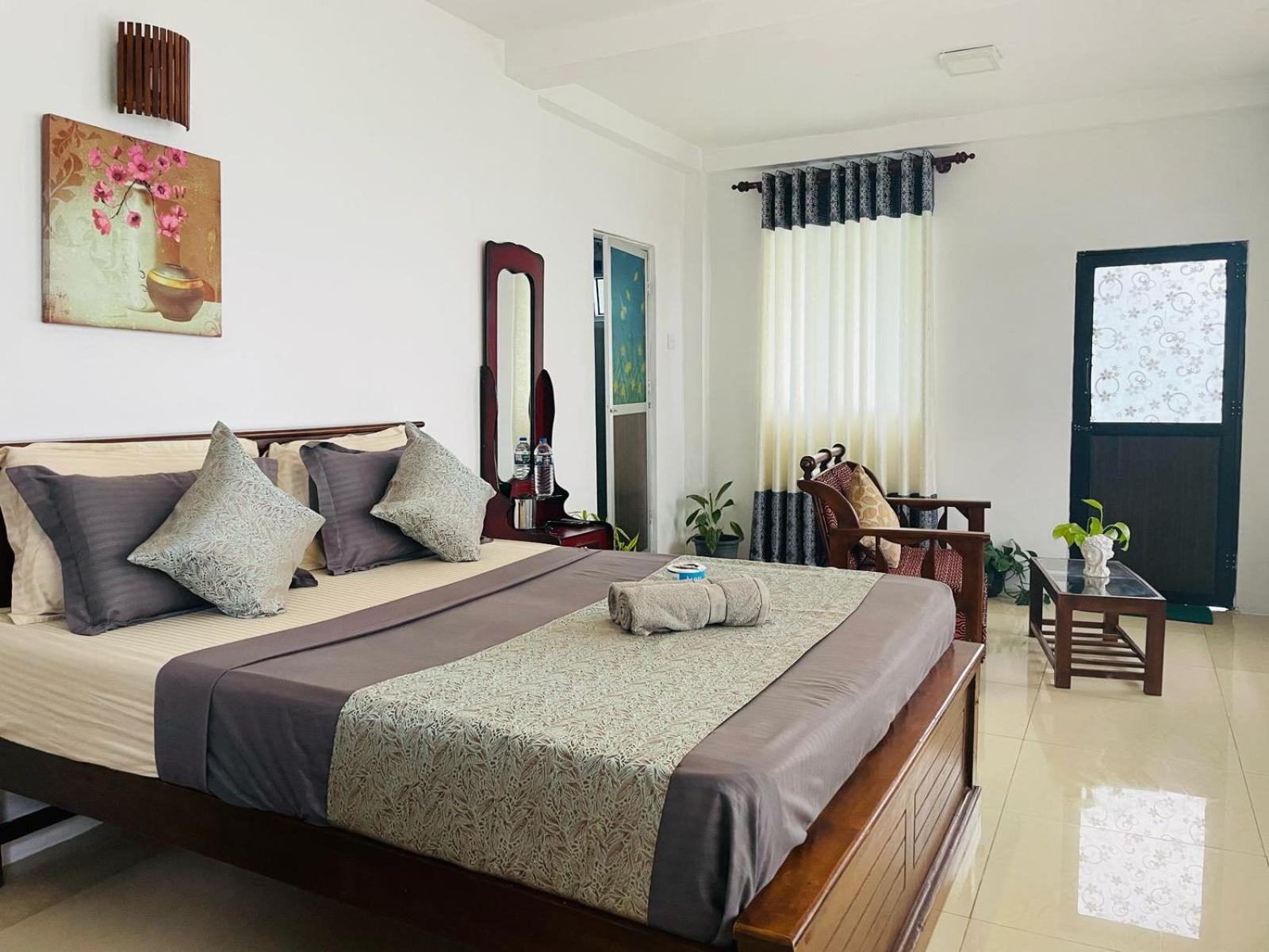 Double Room Mountain View