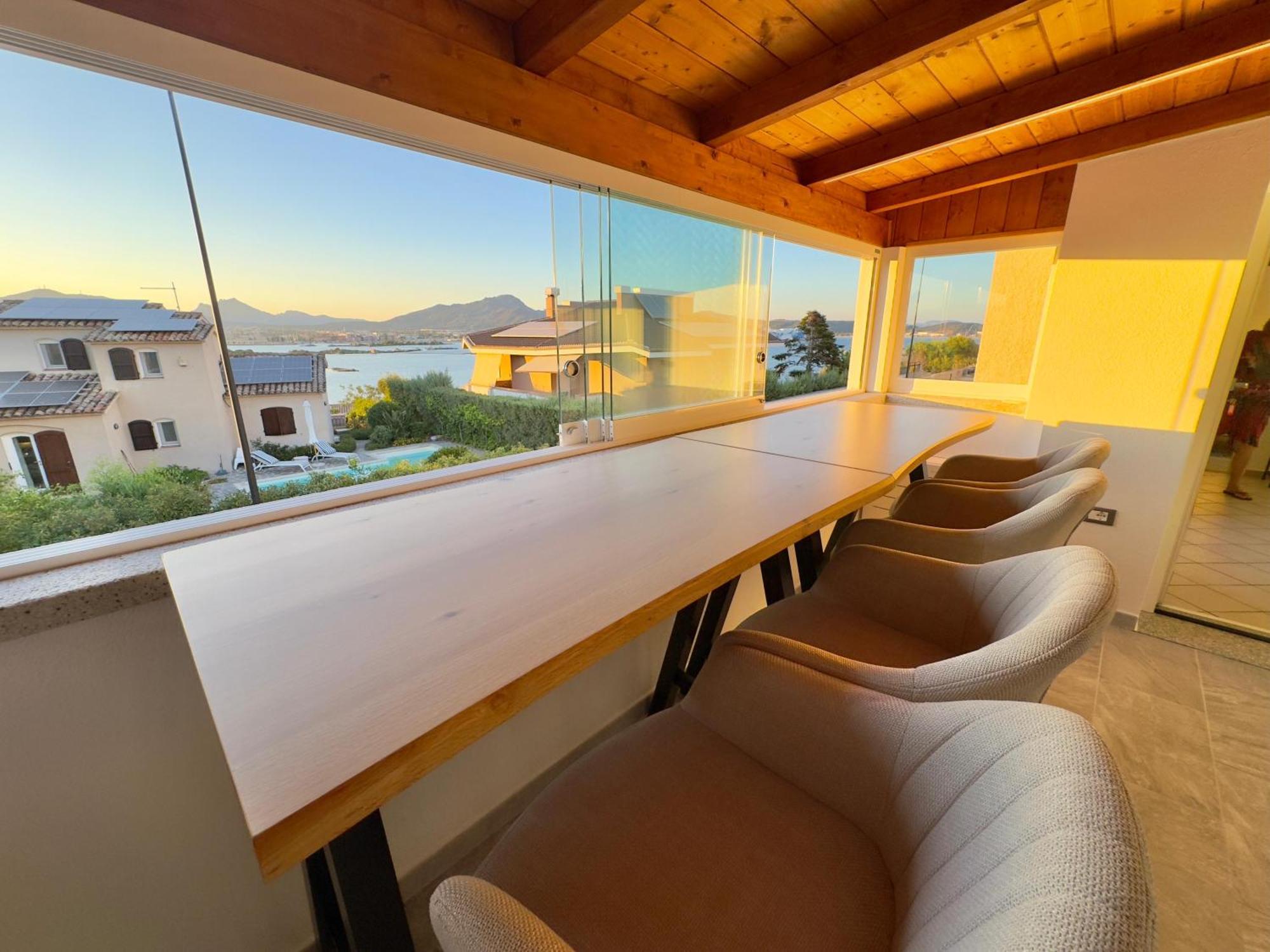 Family Room with Sea View