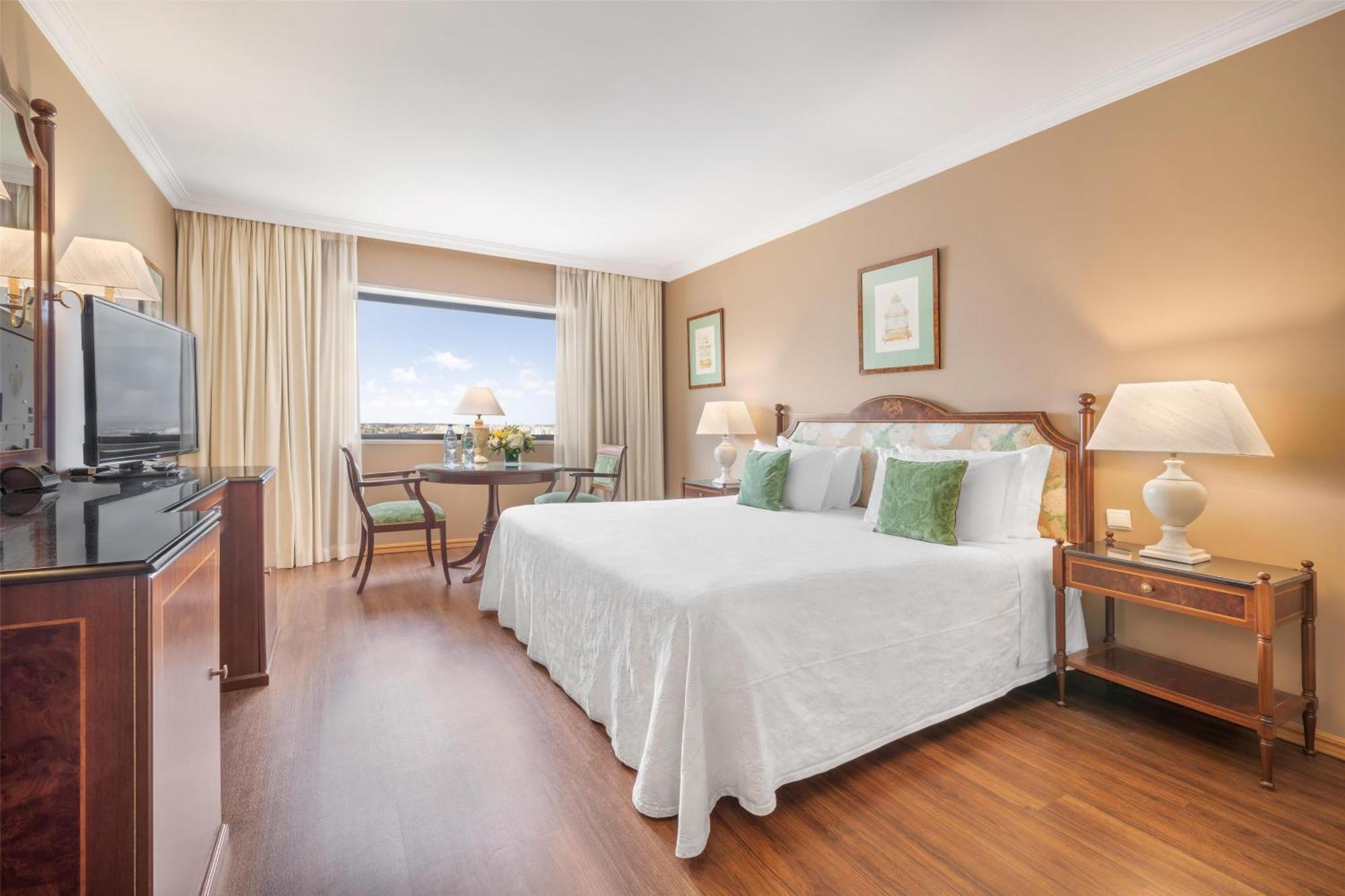 Premium Suite - City View,1697776290:JPEG