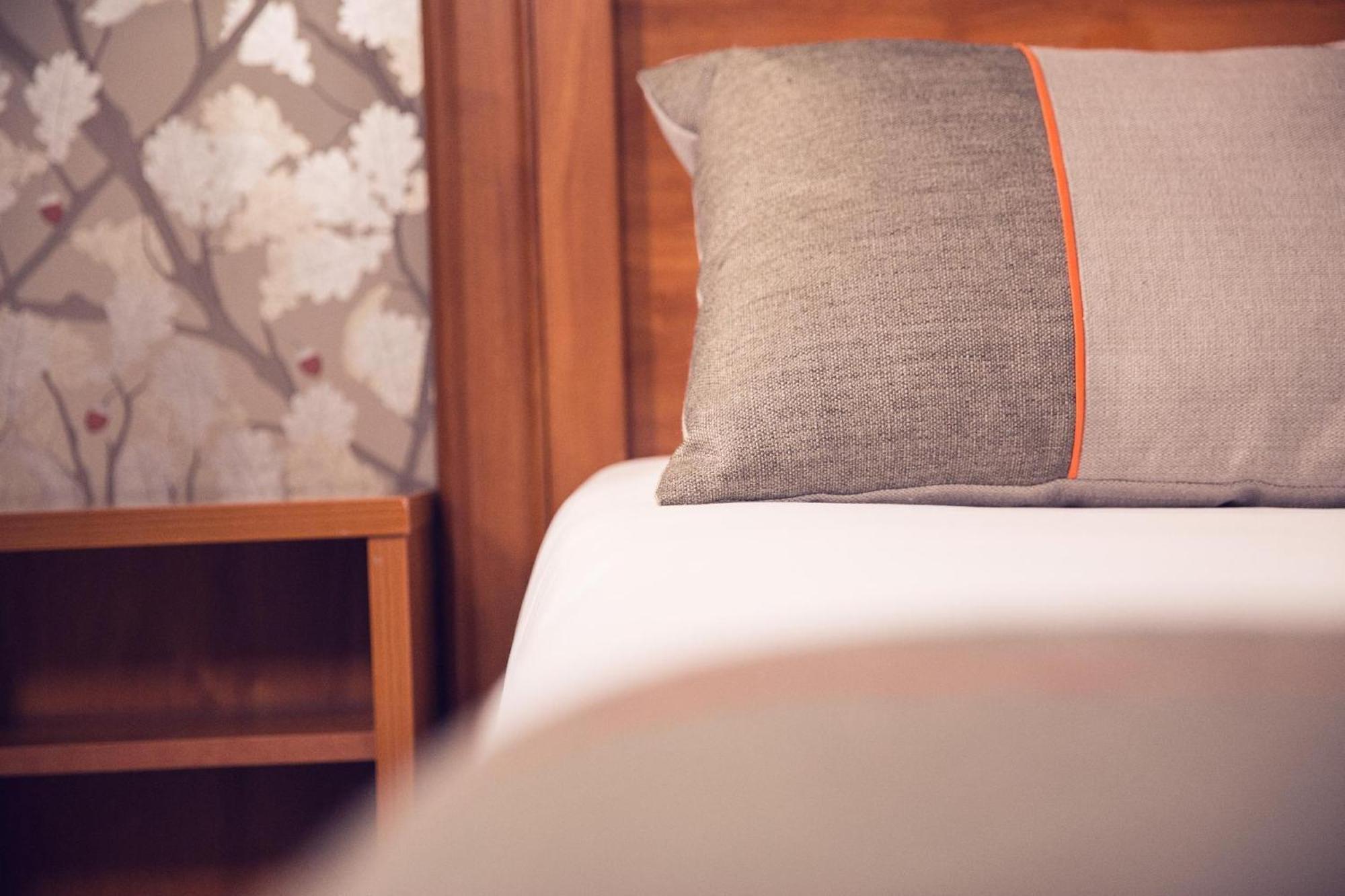 Comfort Single Room