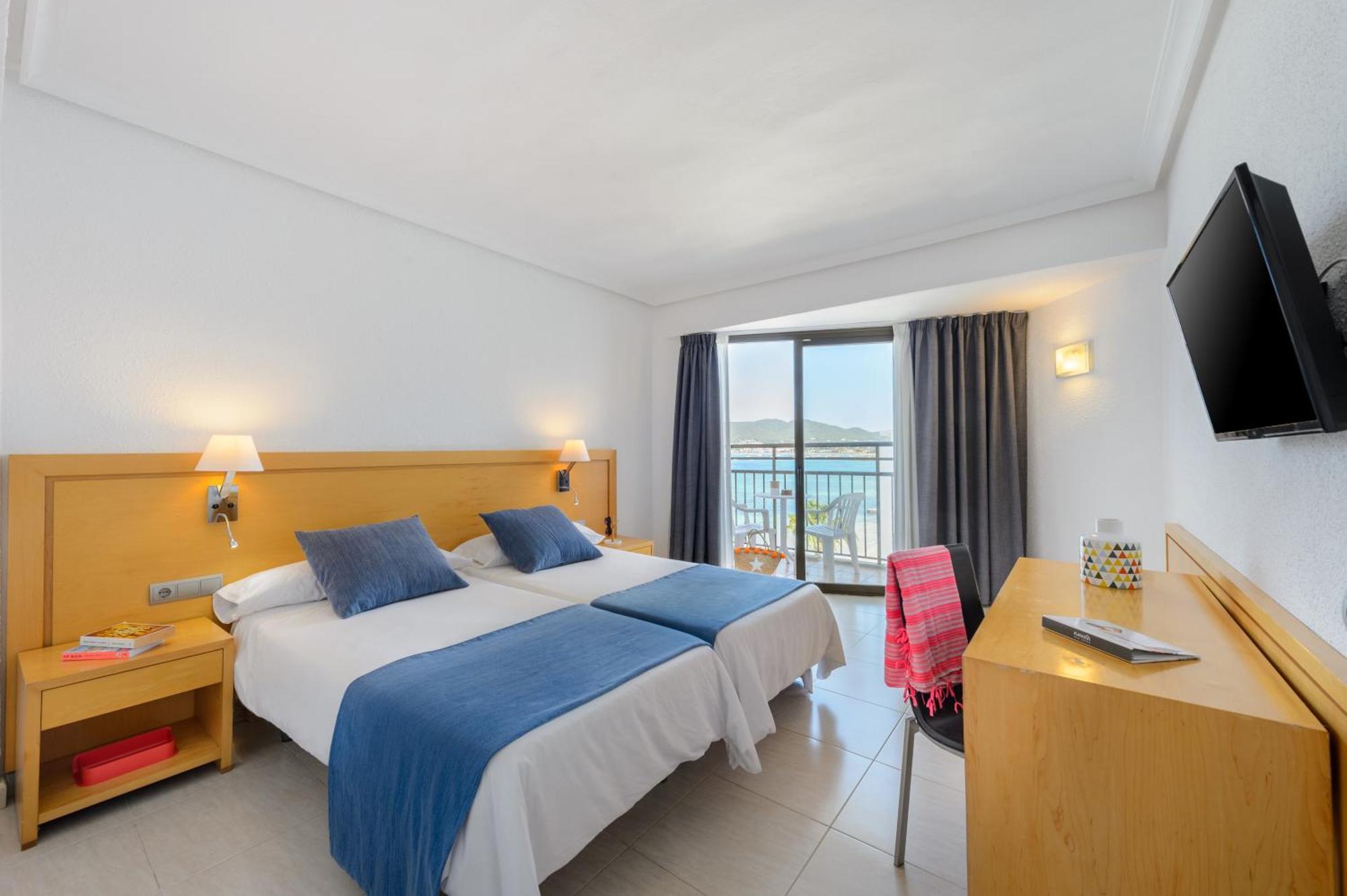 Twin Room Sea View