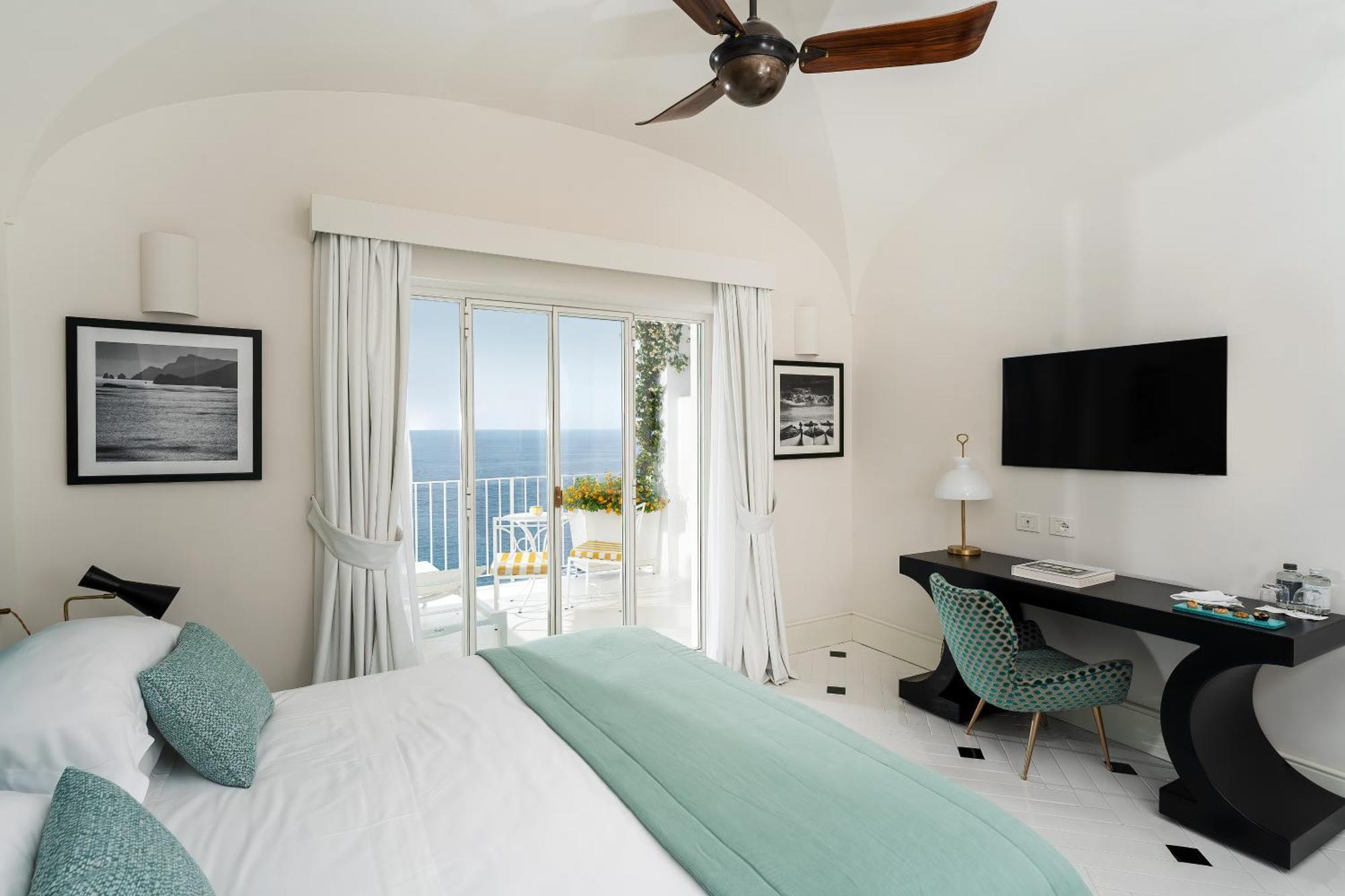 Deluxe Room Sea View