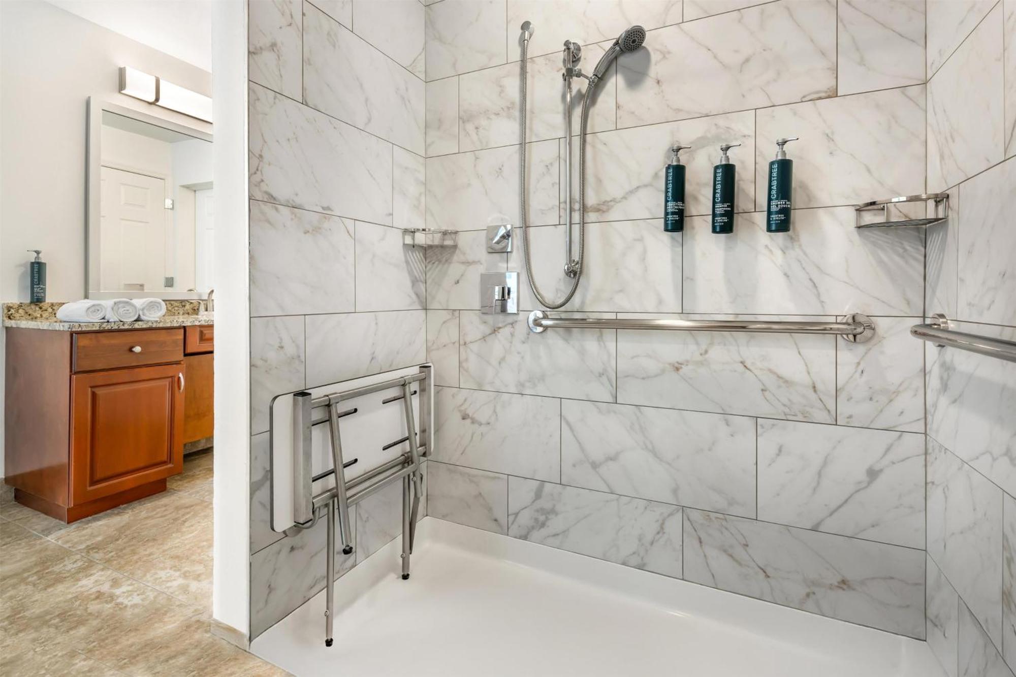 Two-Bedroom King Suite Two Twin Beds Roll Shower Mobility Accessible
