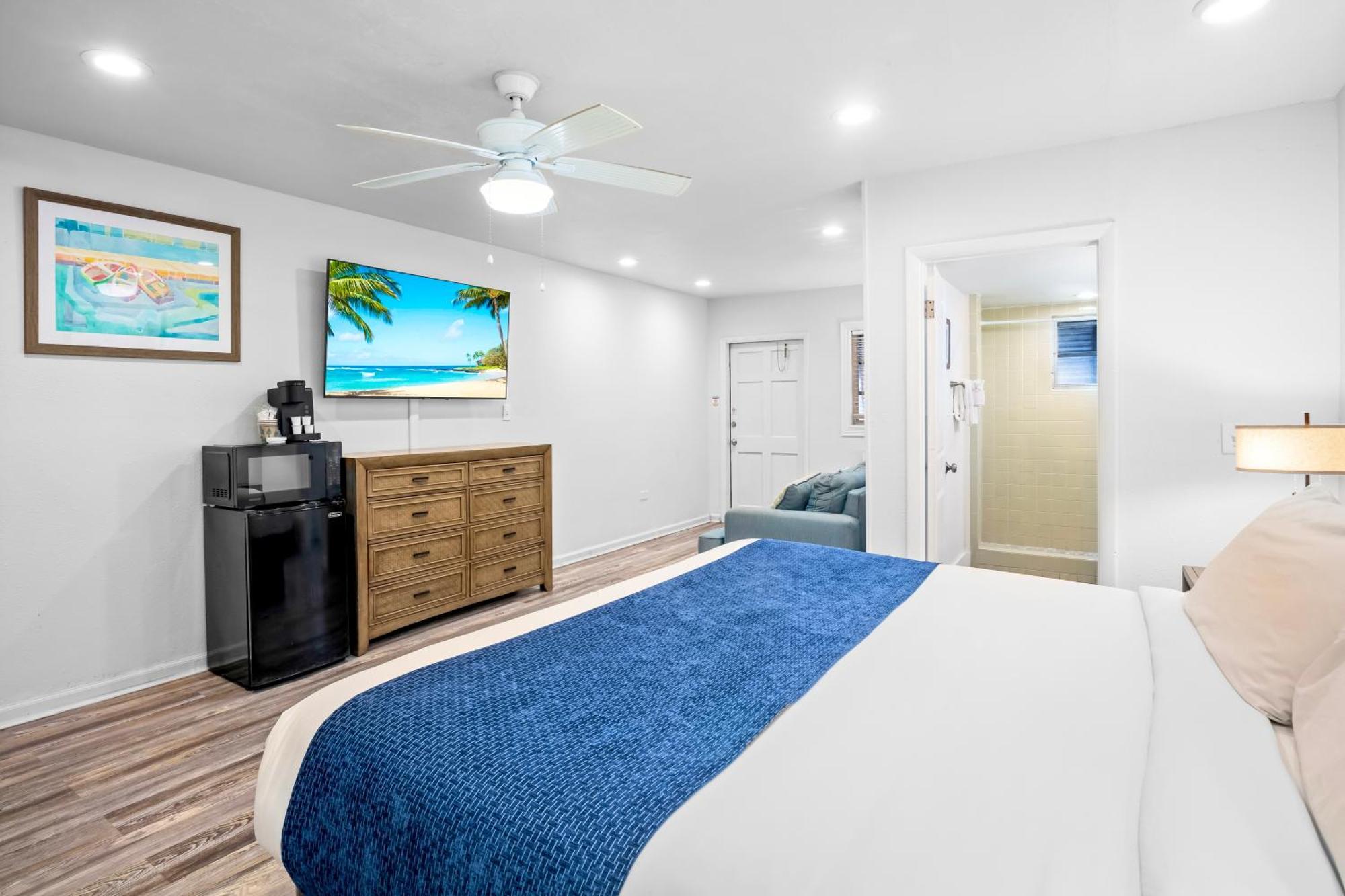Standard King Room