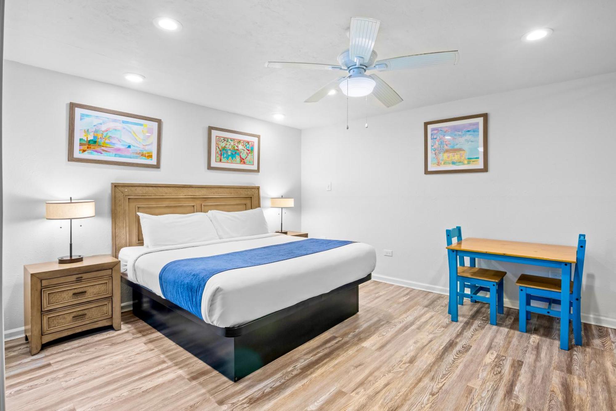 Standard King Room
