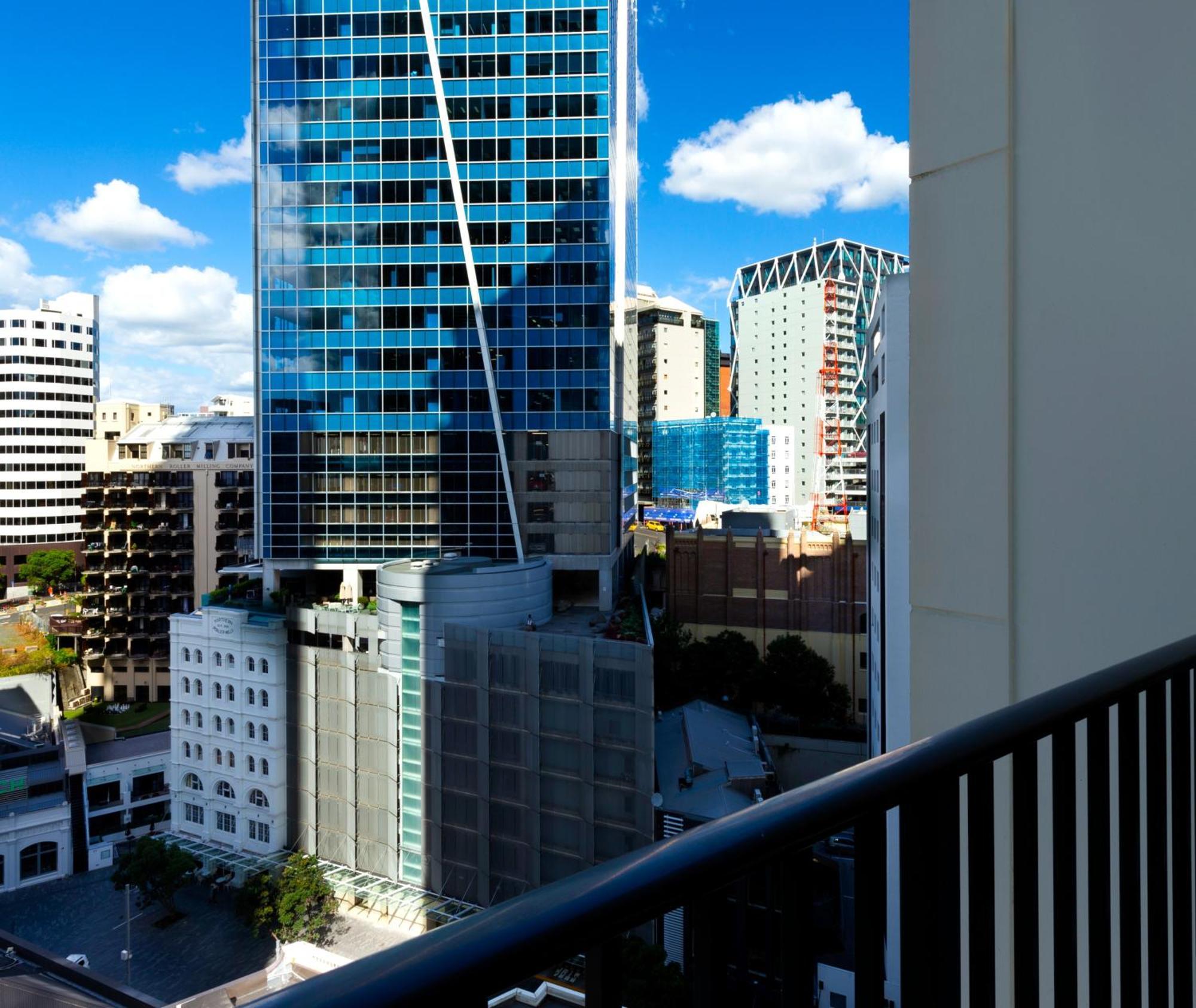 One-Bedroom Apartment City View