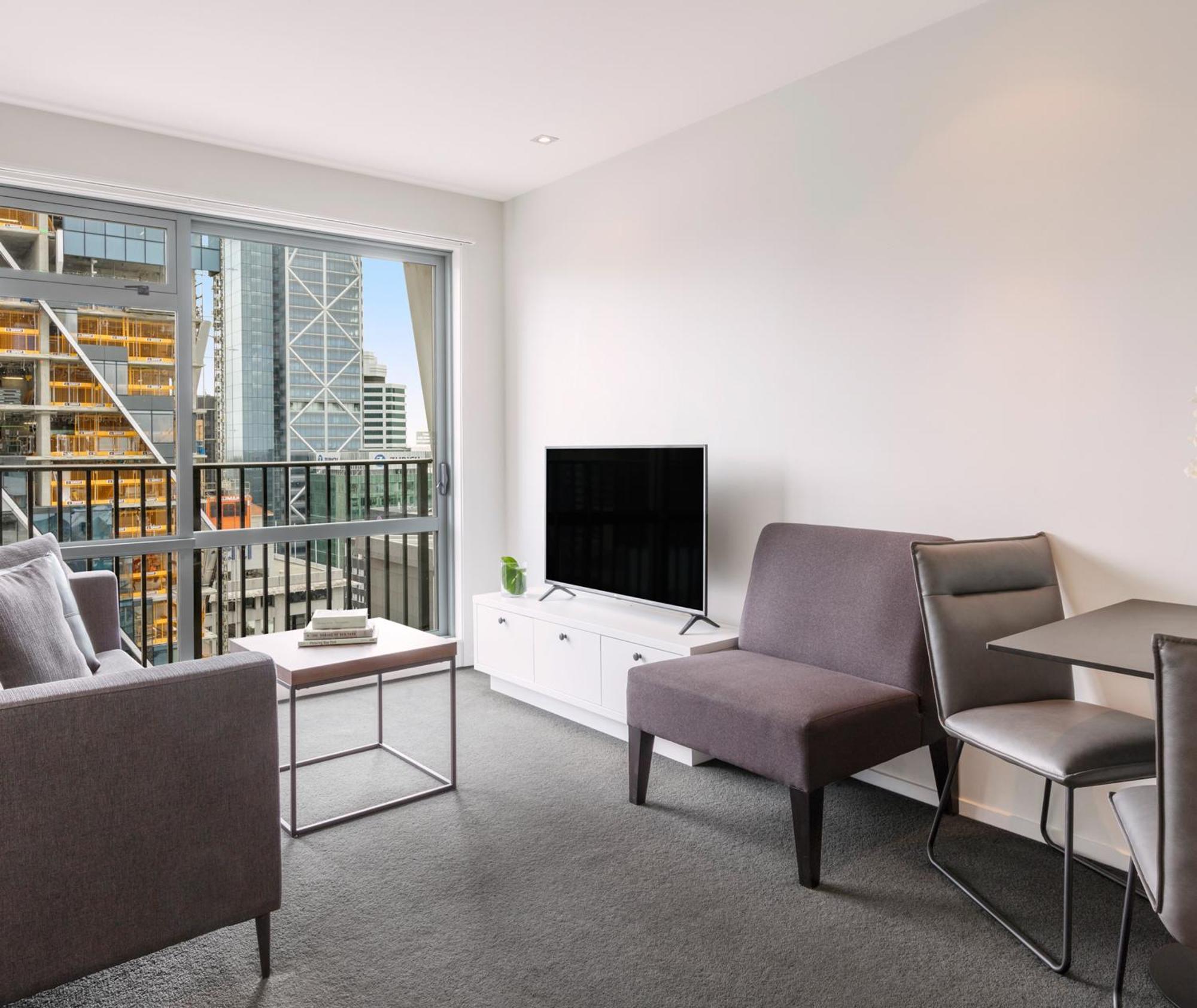 One-Bedroom Apartment City View