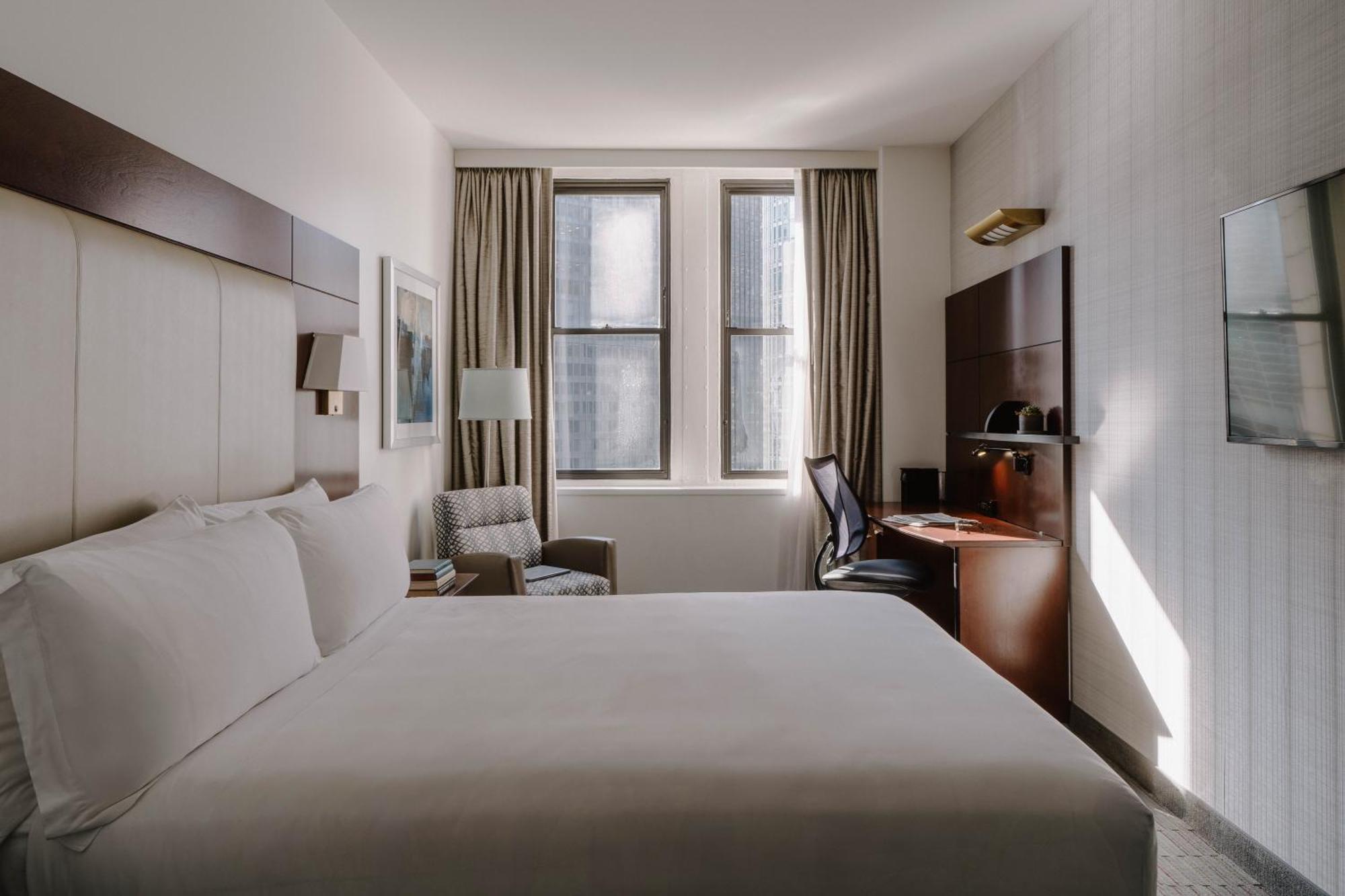 Standard Queen Room