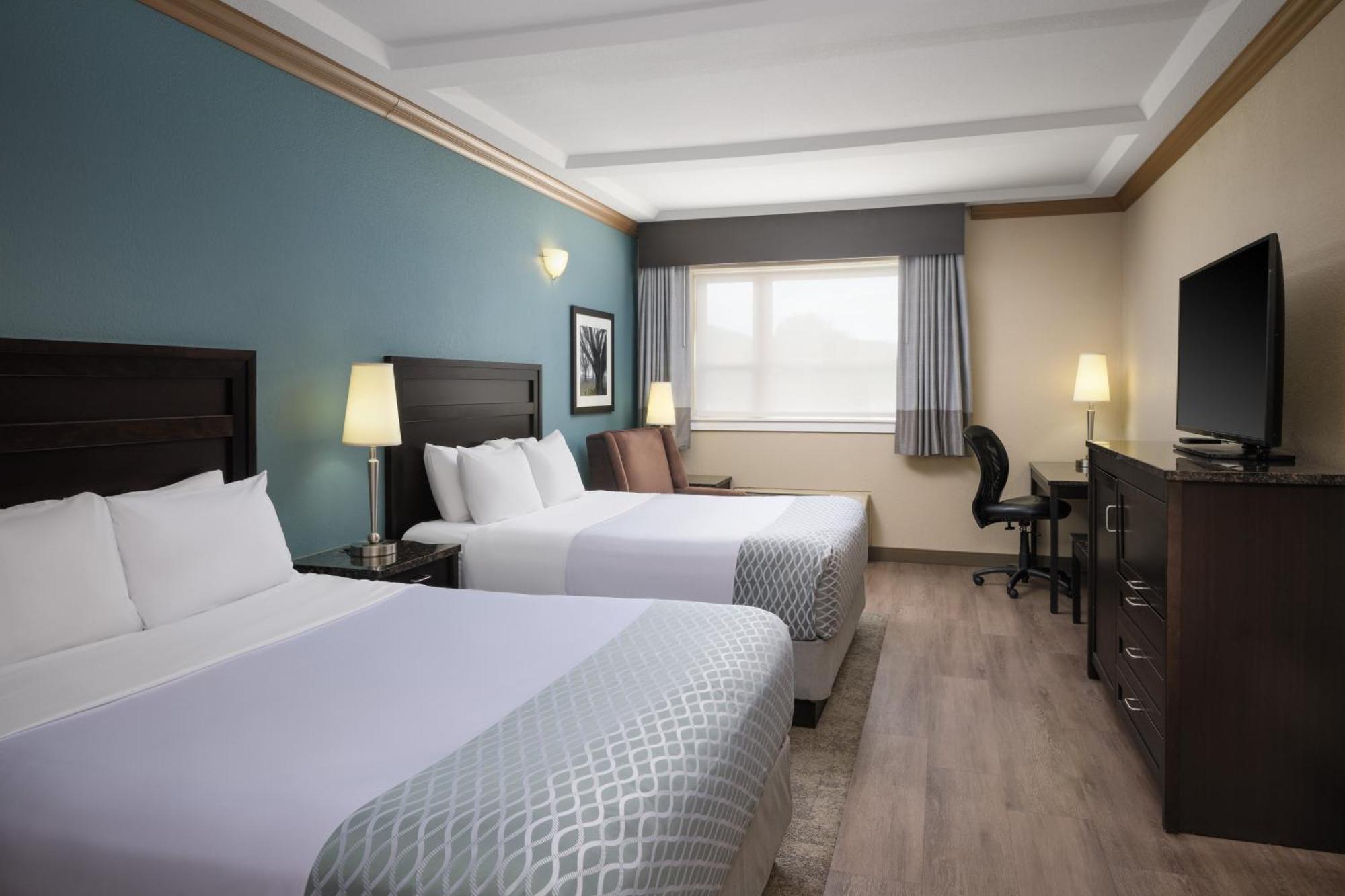 Queen Room Two Queen Beds Non-Smoking