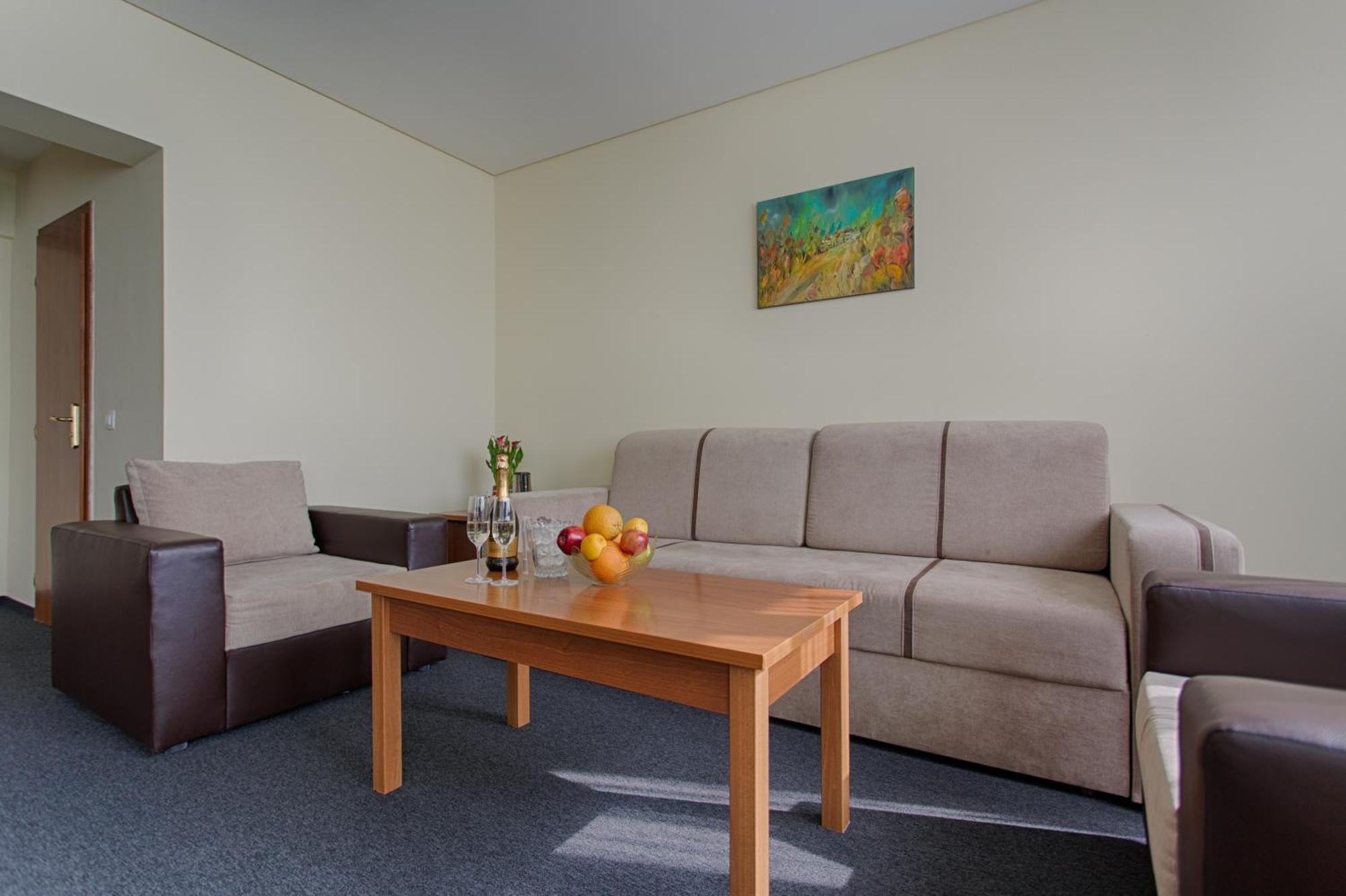 Deluxe Apartment