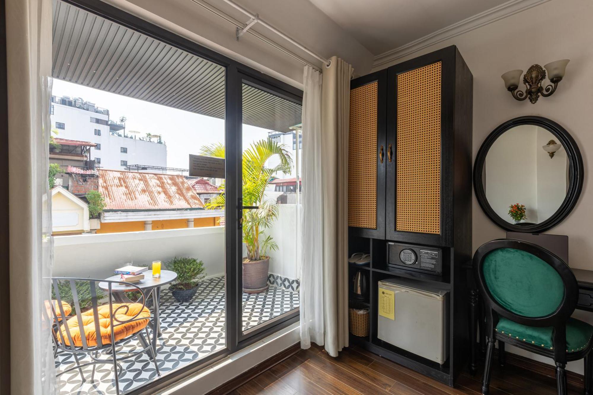 Deluxe Double or Twin Room Balcony