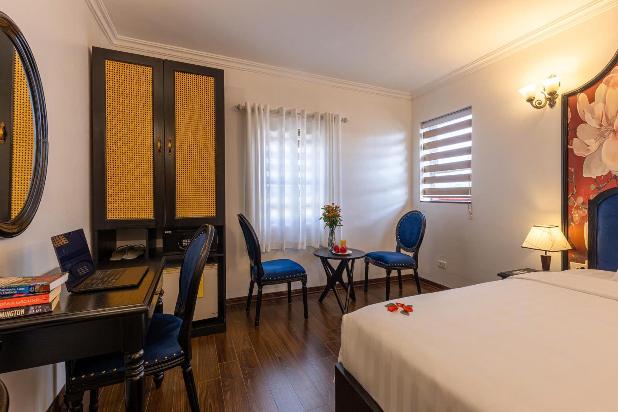Deluxe Double or Twin Room