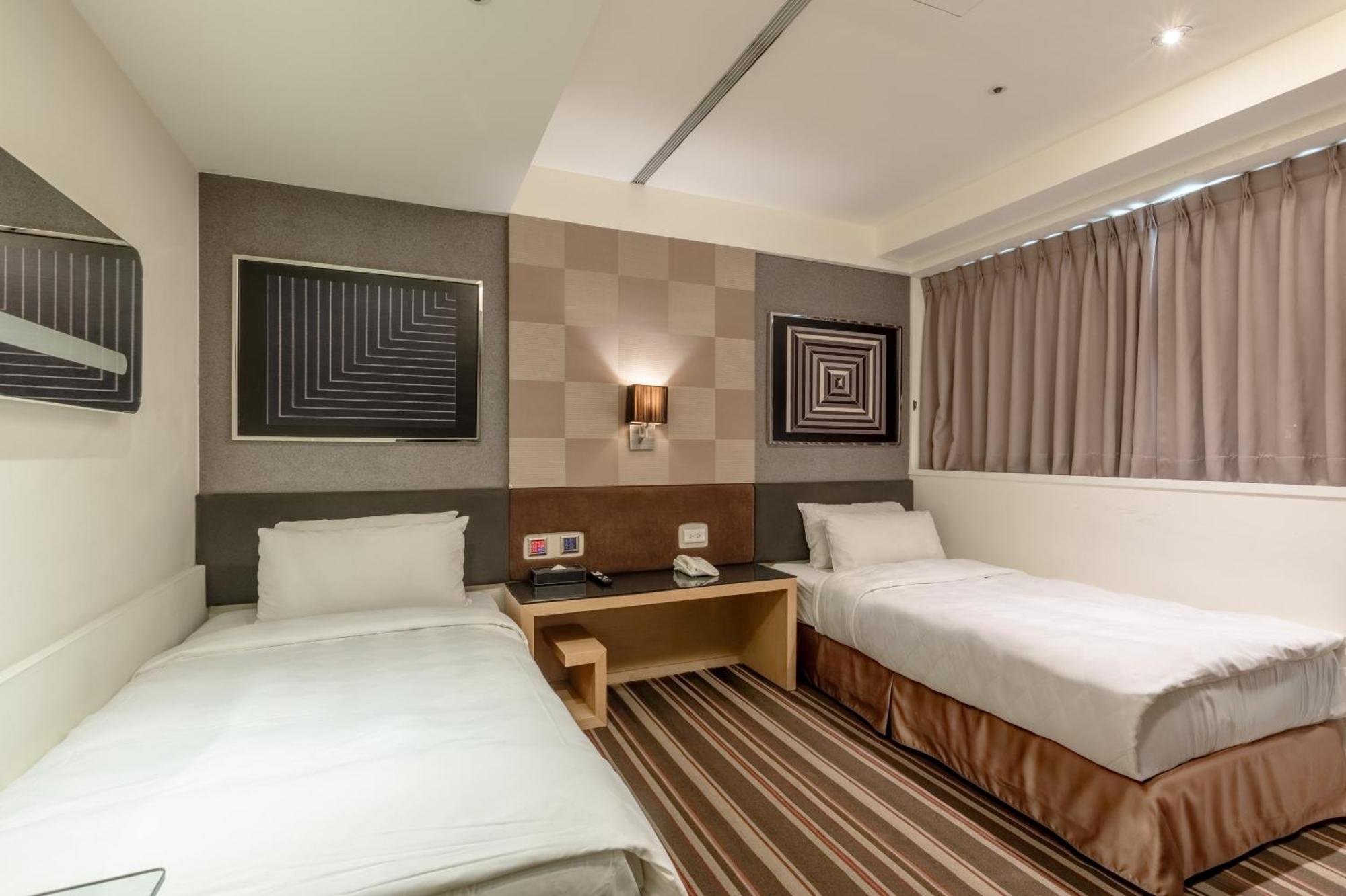 Classic Twin Room