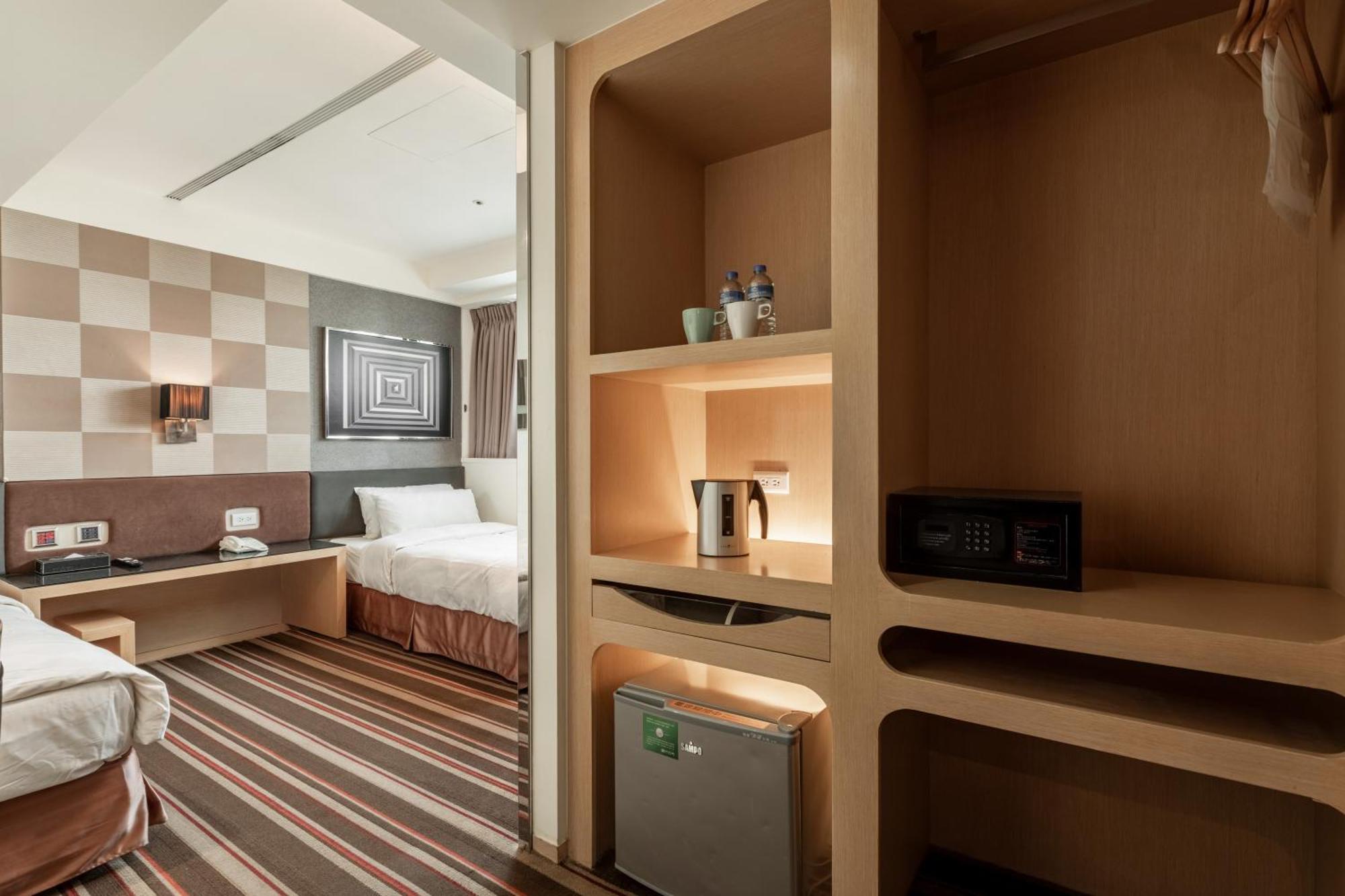 Classic Twin Room