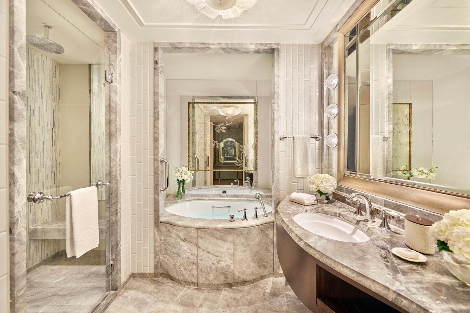 Mandarin Premier King Room
