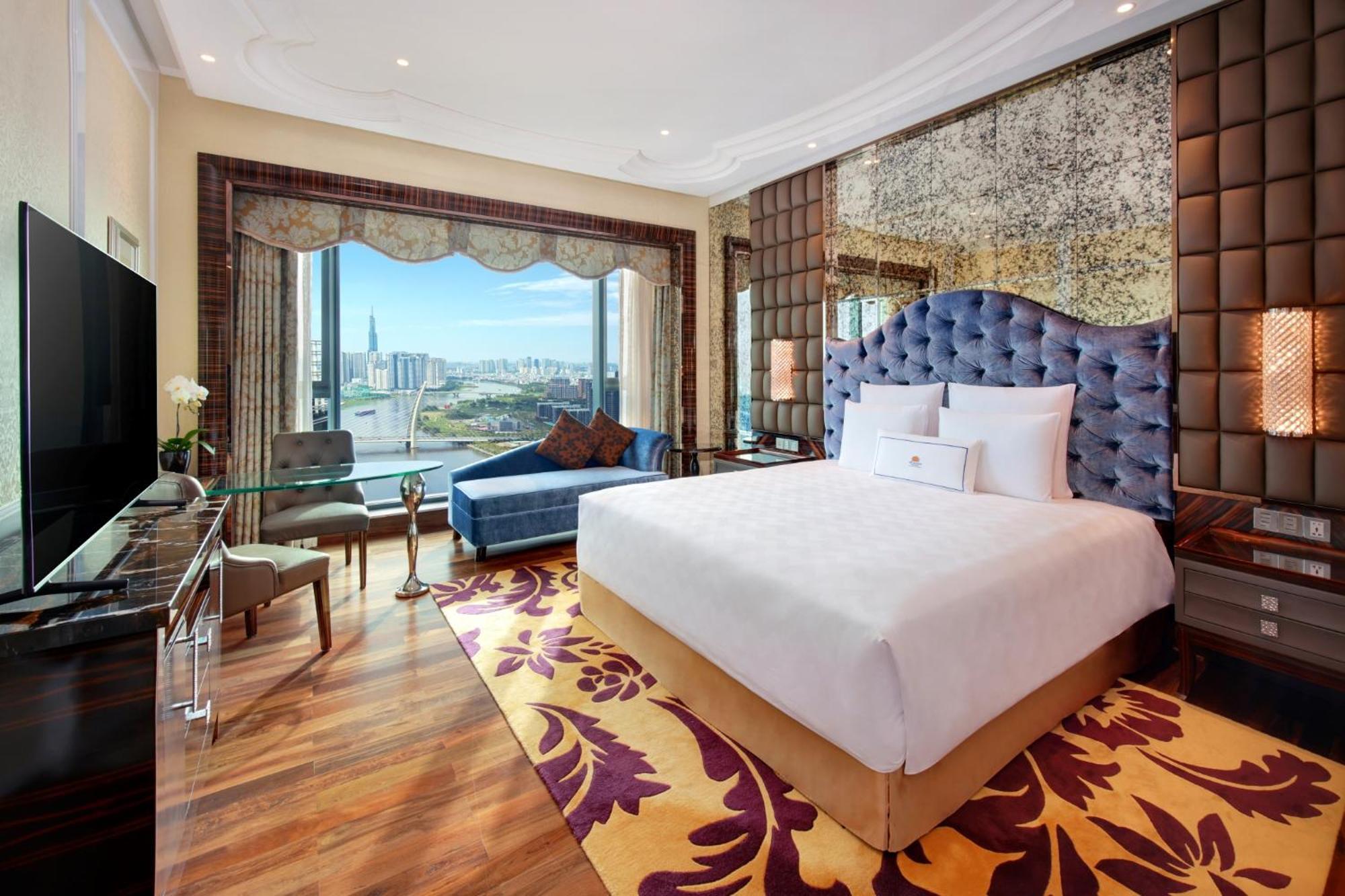 Deluxe King Room High Floor