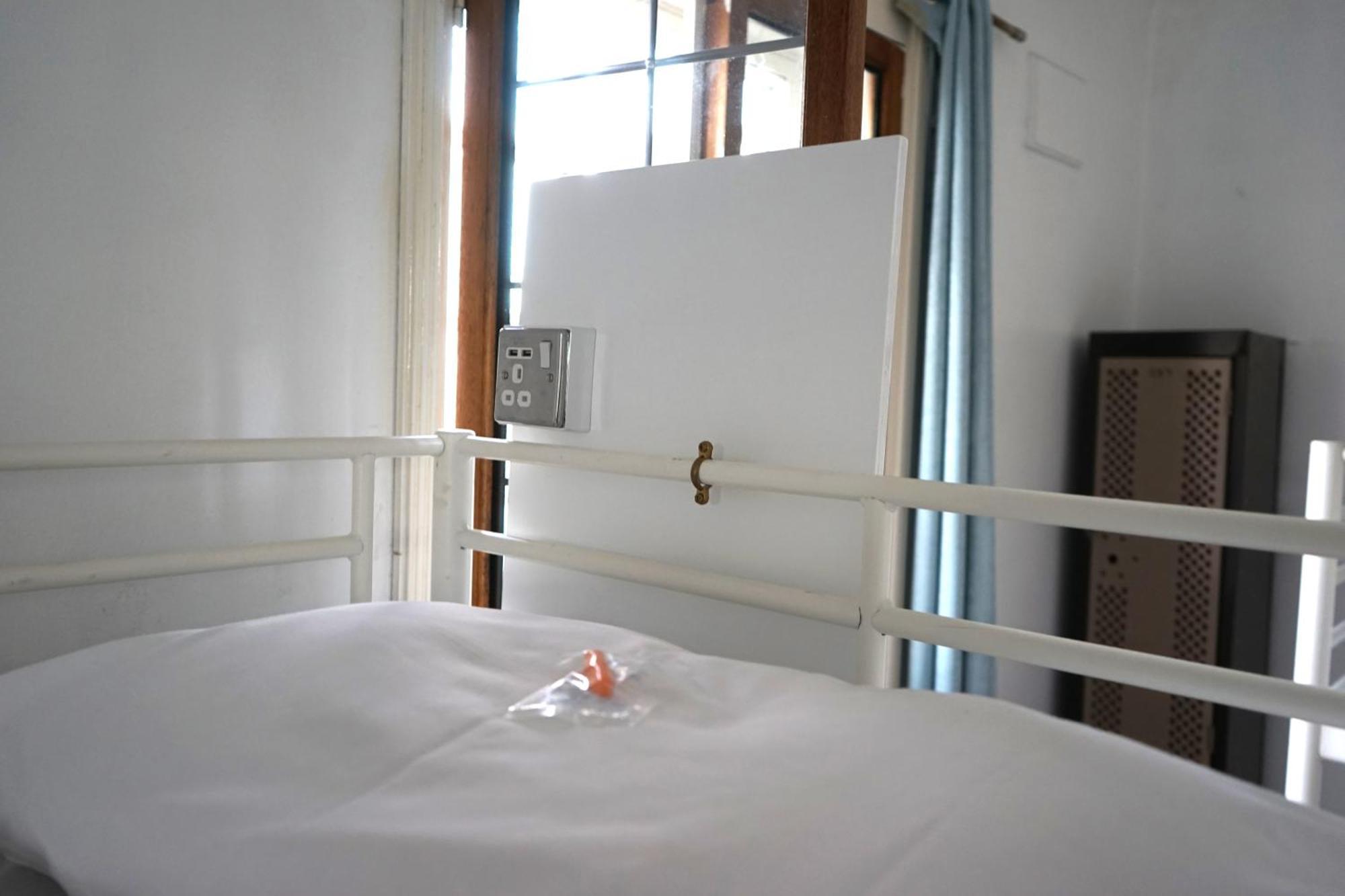 Bed 8-Bed Mixed Dormitory Room