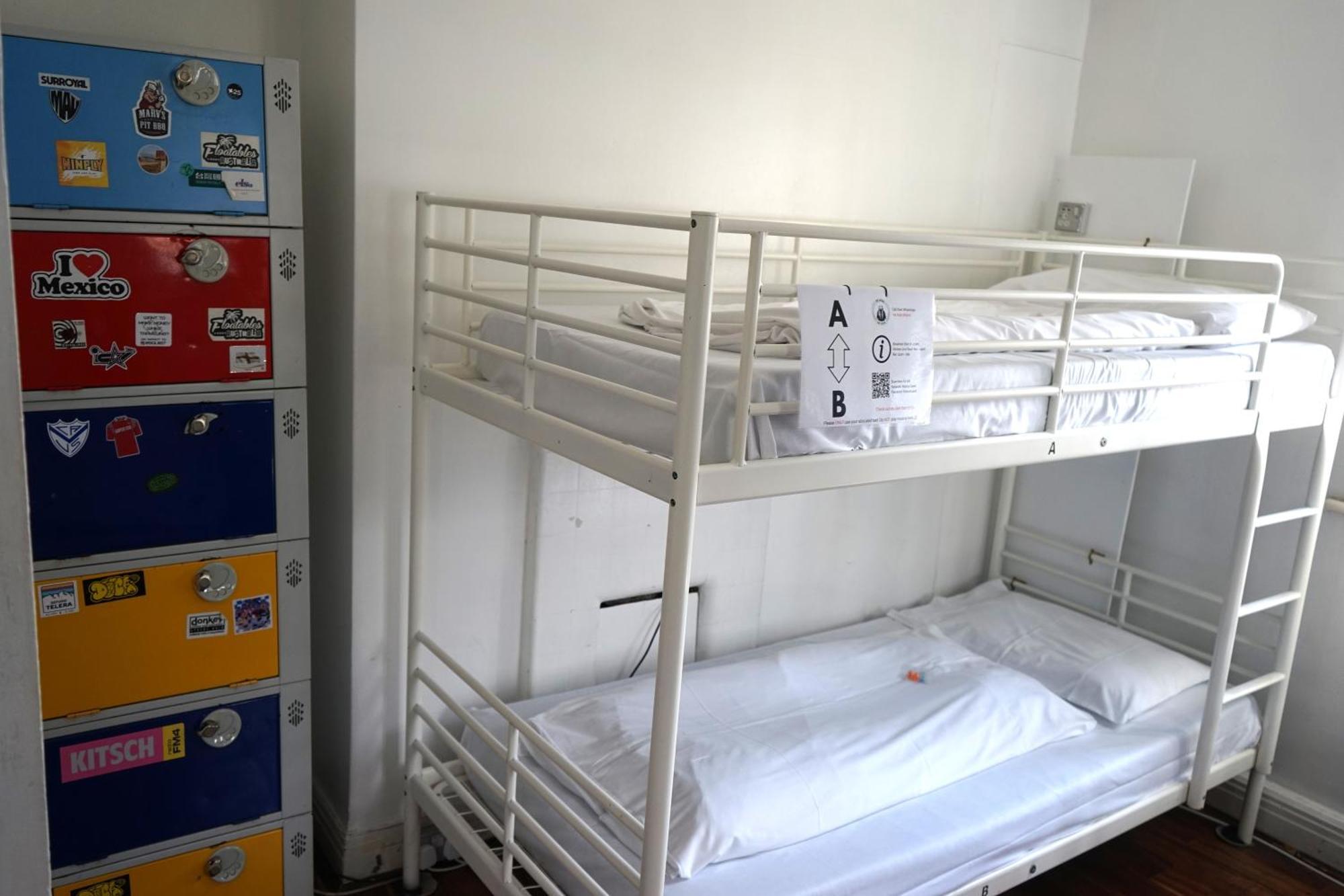 Bed 8-Bed Mixed Dormitory Room