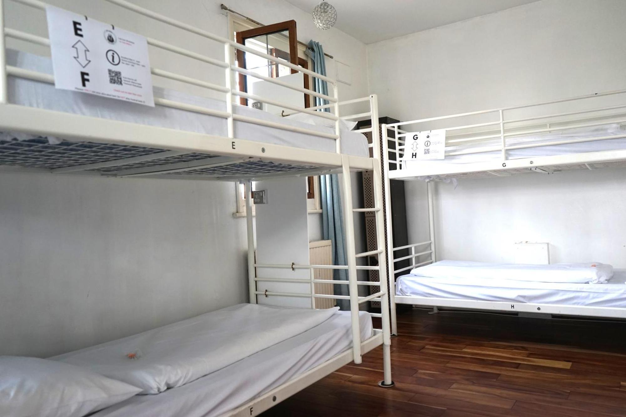 Bed 8-Bed Mixed Dormitory Room