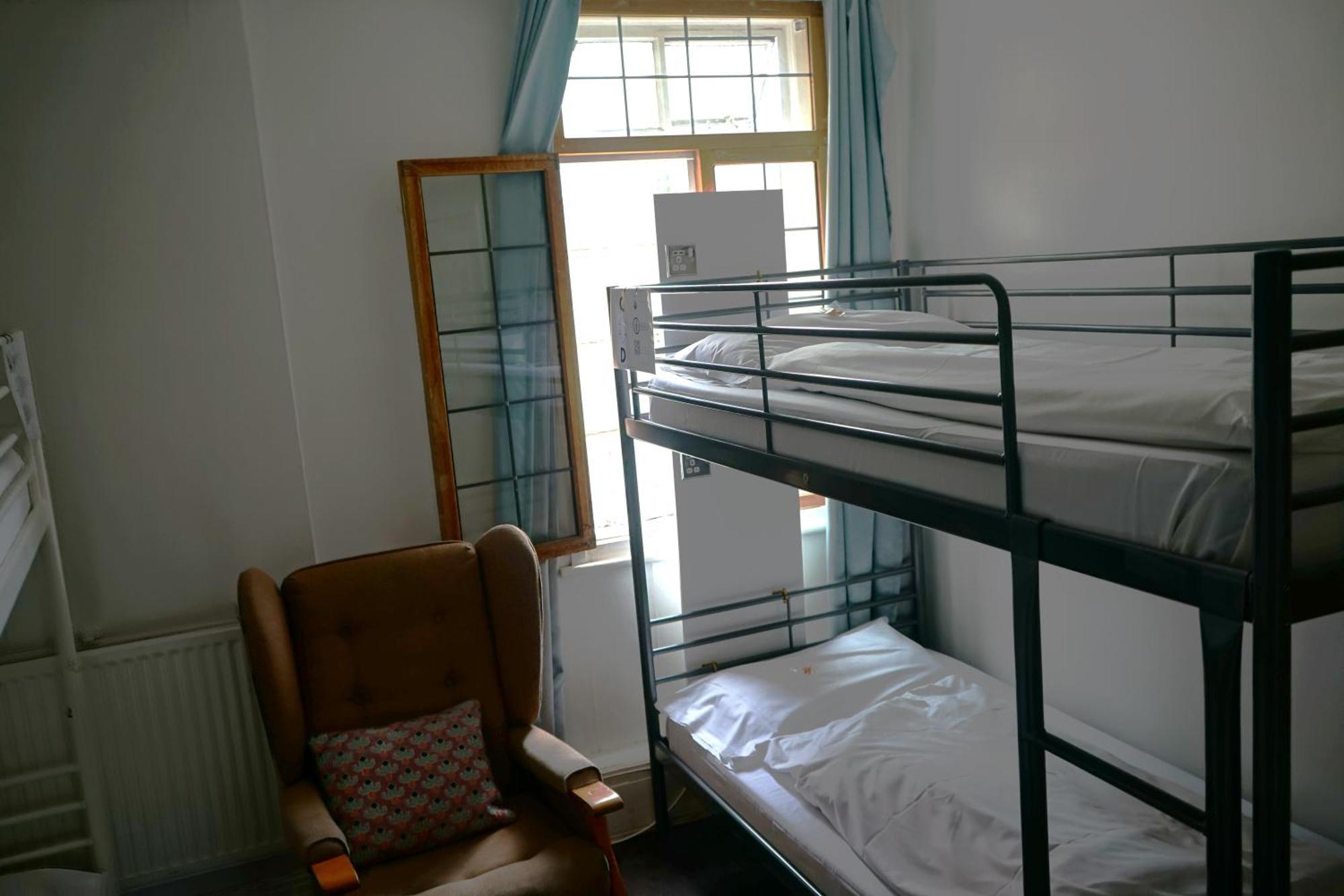 Bed 4-Bed Female Dormitory Room
