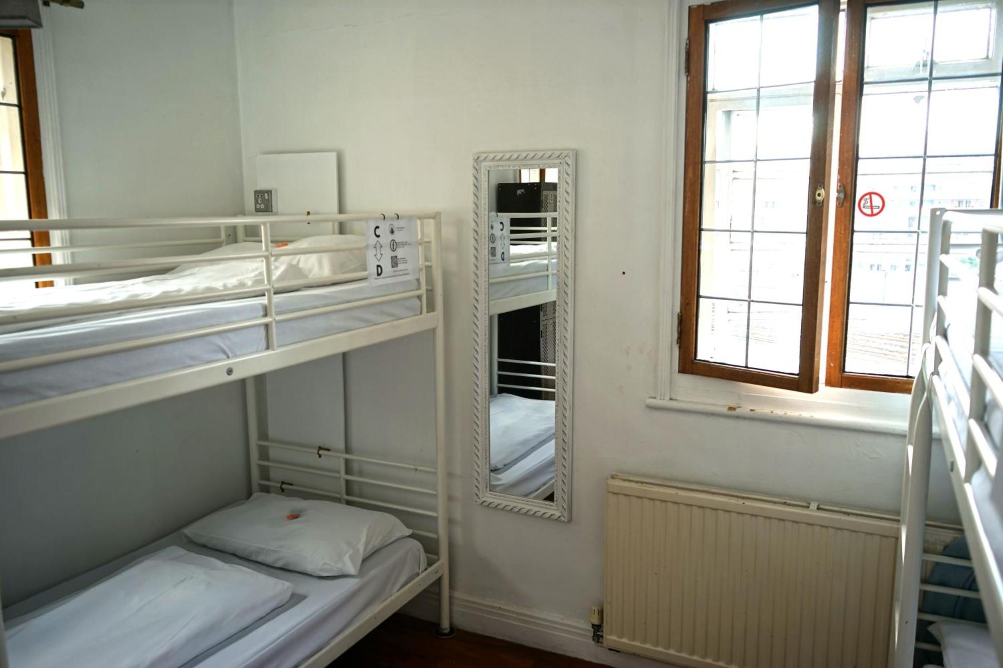 Bed 6-Bed Mixed Dormitory Room Shared Facilities