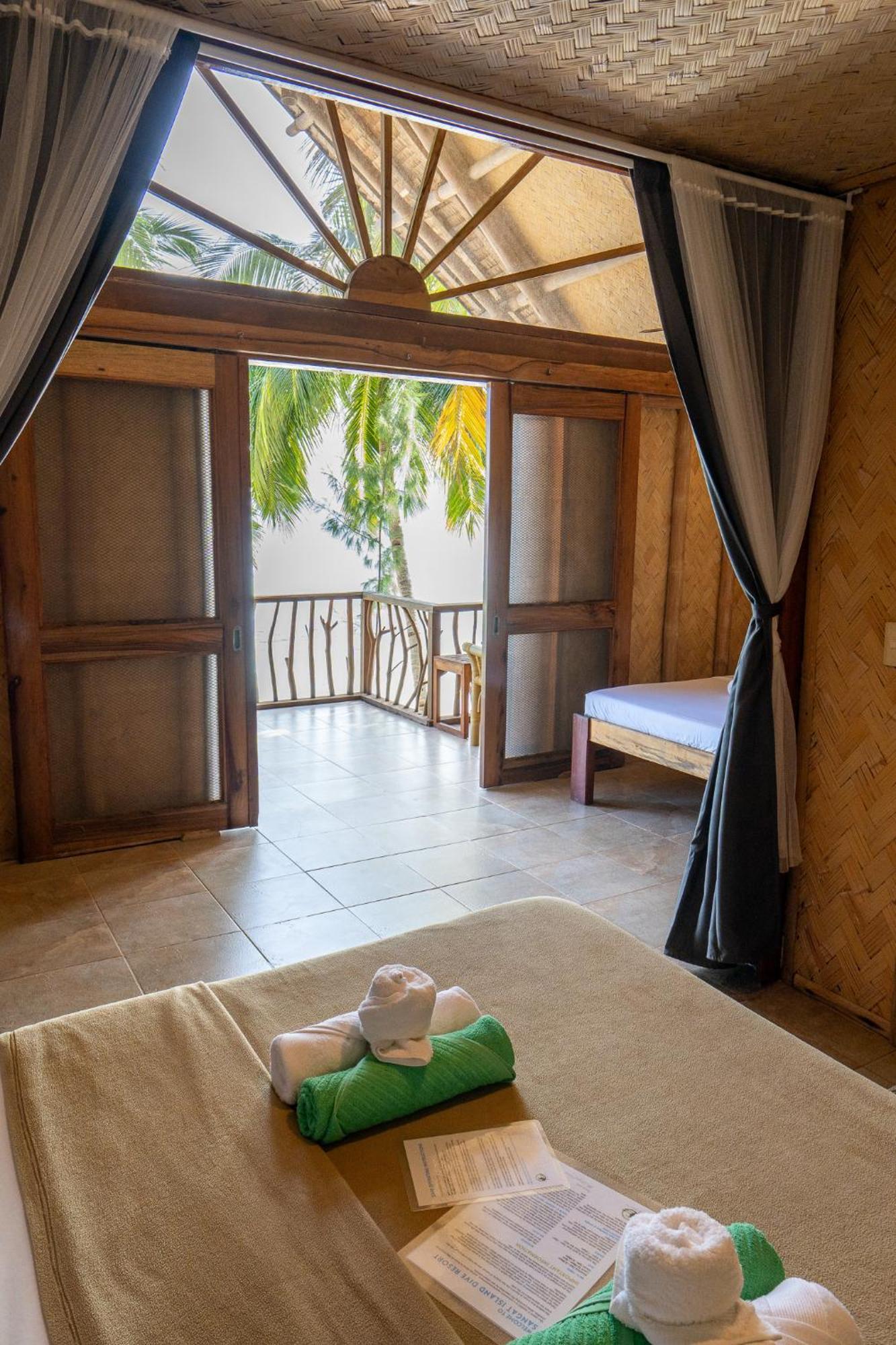 Beachside Chalet Air Conditioner