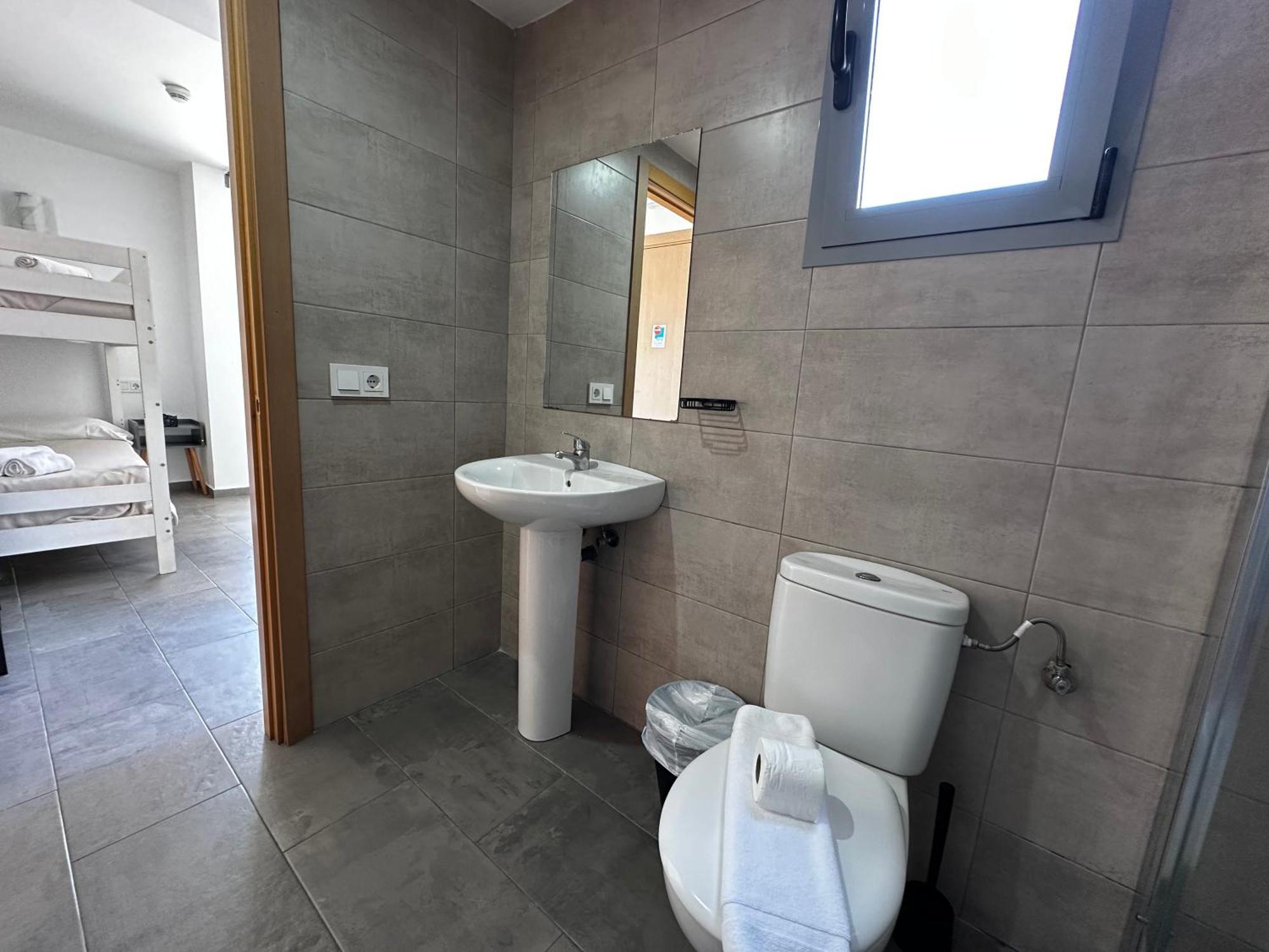 Triple Room Private Bathroom