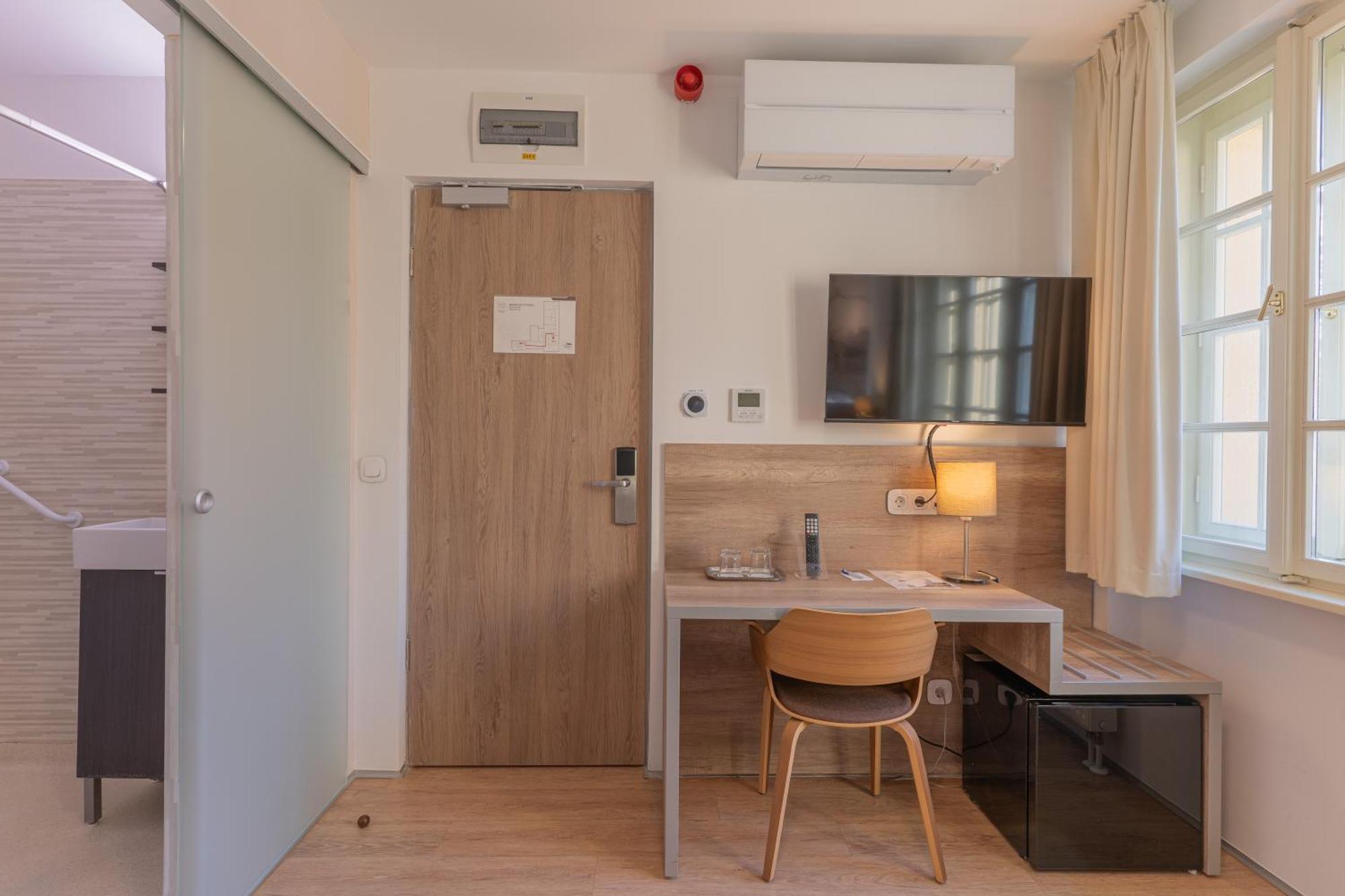Comfort Room 2 Single Beds