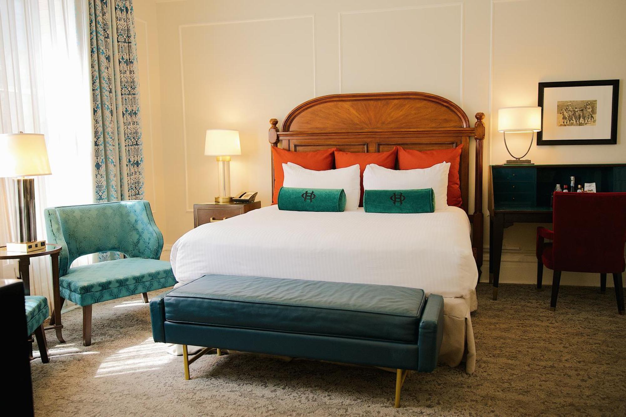Deluxe Double Room Bath