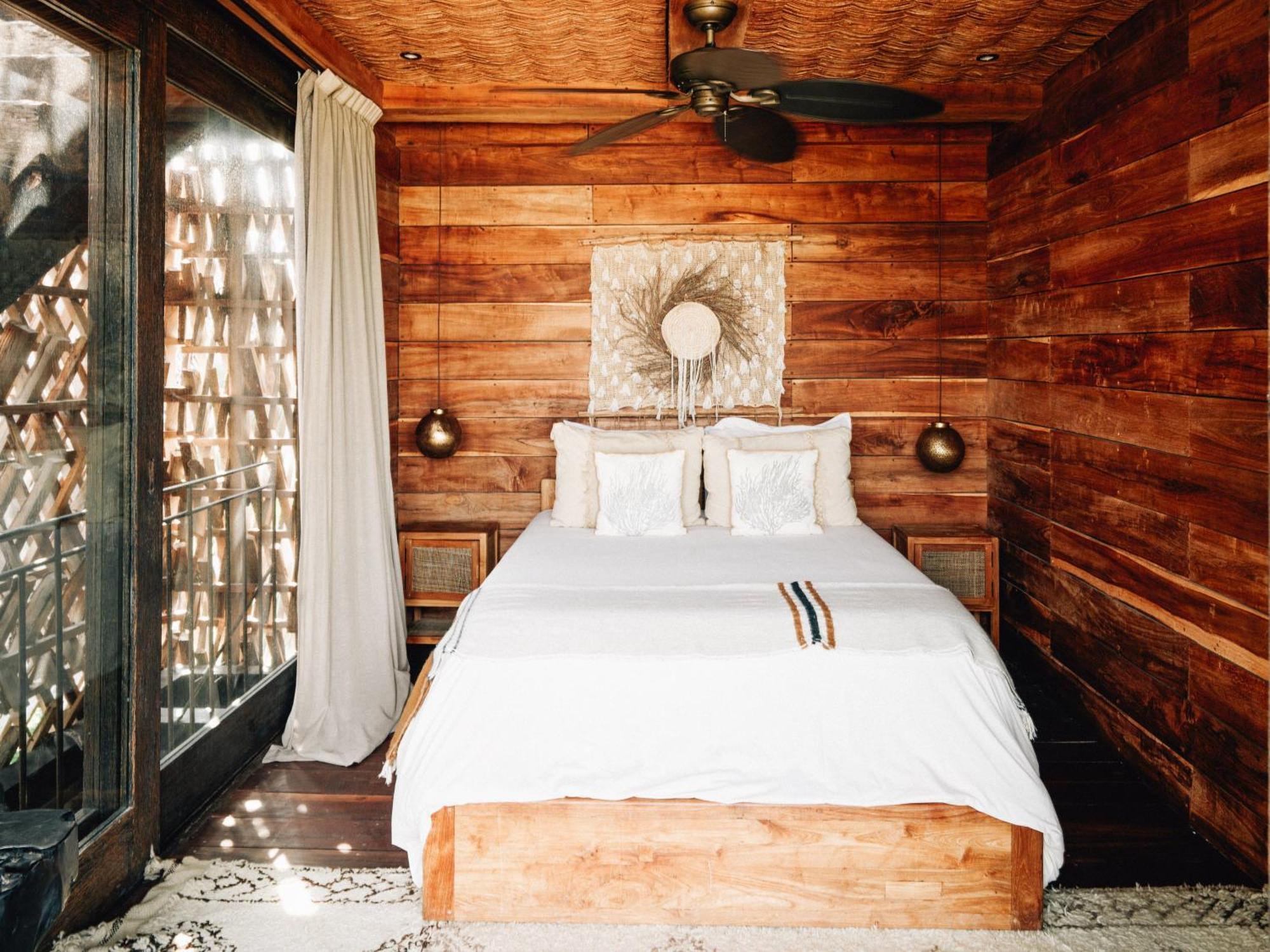 Double Room,1698749632:JPEG