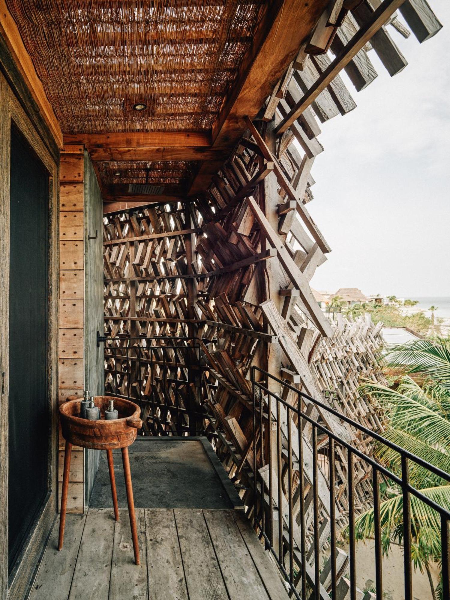 Jungle Treehouse