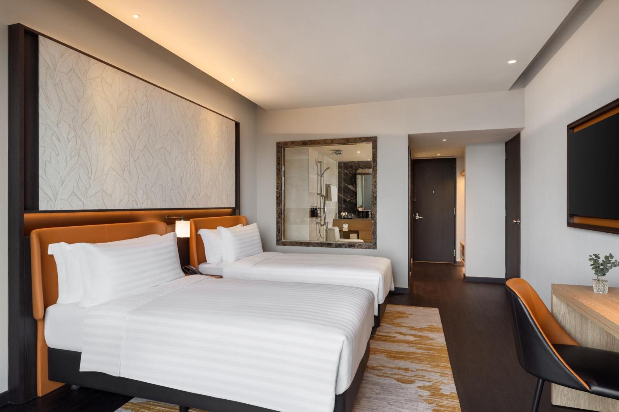 Deluxe Twin Room with City View