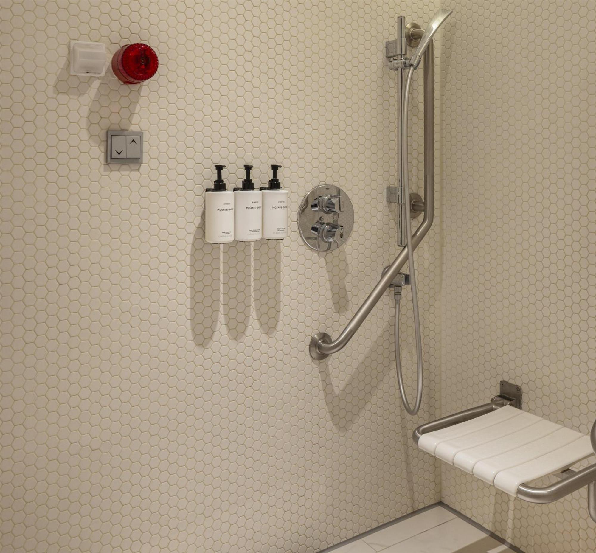 Habitación Doble Deluxe adaptada para silla de ruedas - 1 cama extragrande