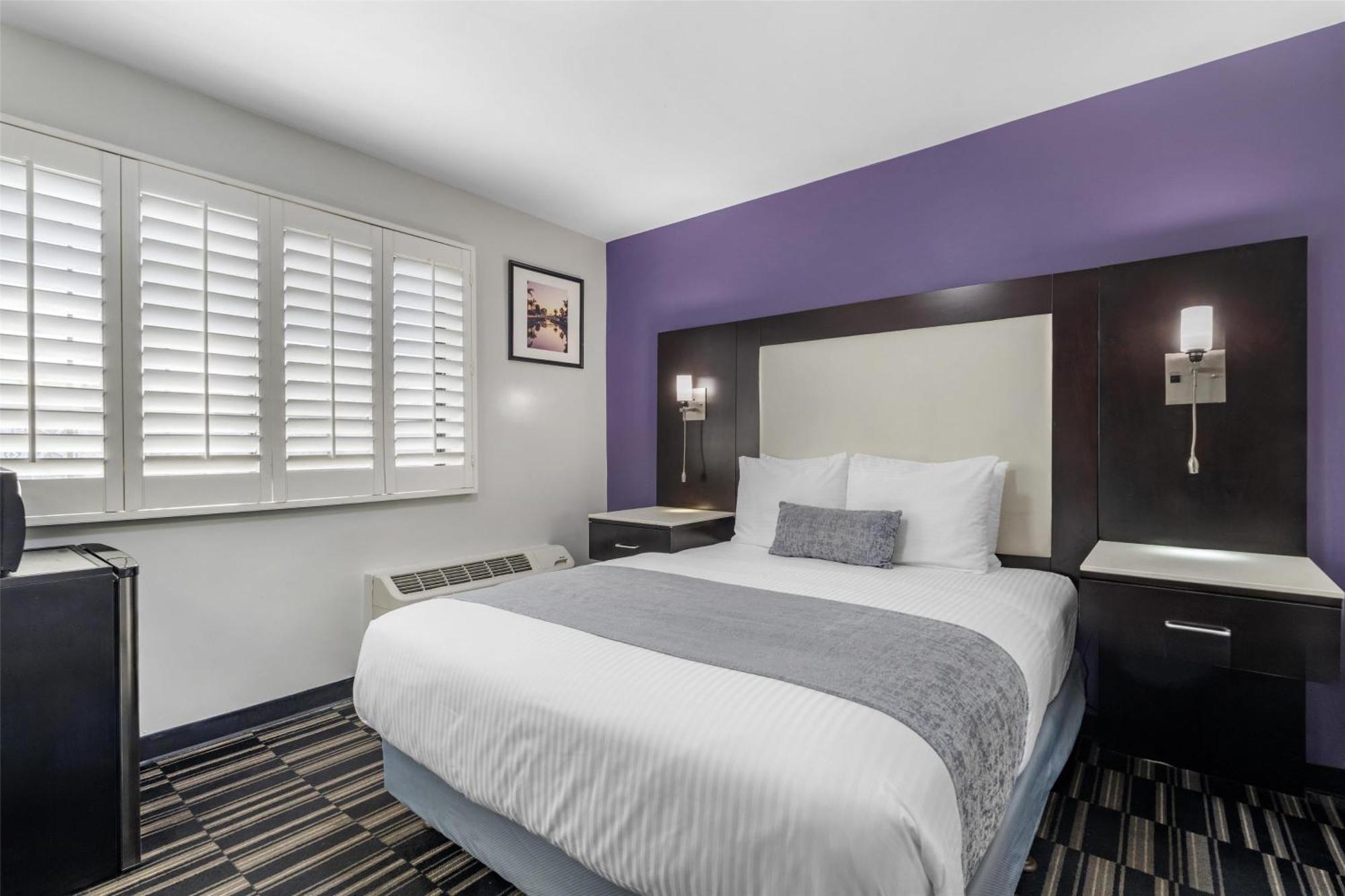 Family Suite Two Queen Beds
