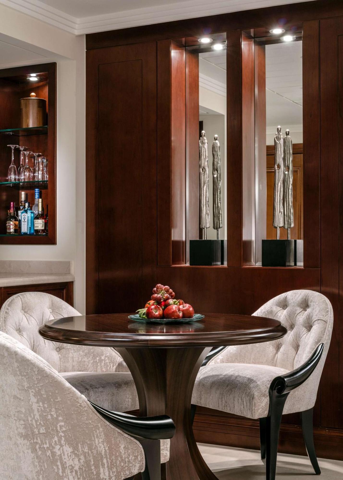 Suite Exécutive Manzil Palace - Service d'Accueil, Goûter, Boissons en Soirée, Accès au Club de Plage DRIFT et au Parc Aquatique Inclus