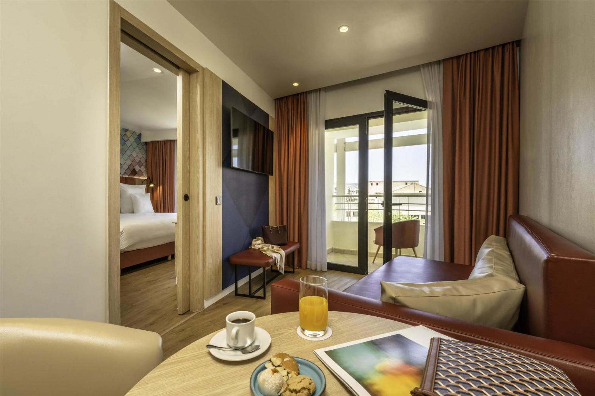 Deluxe Suite