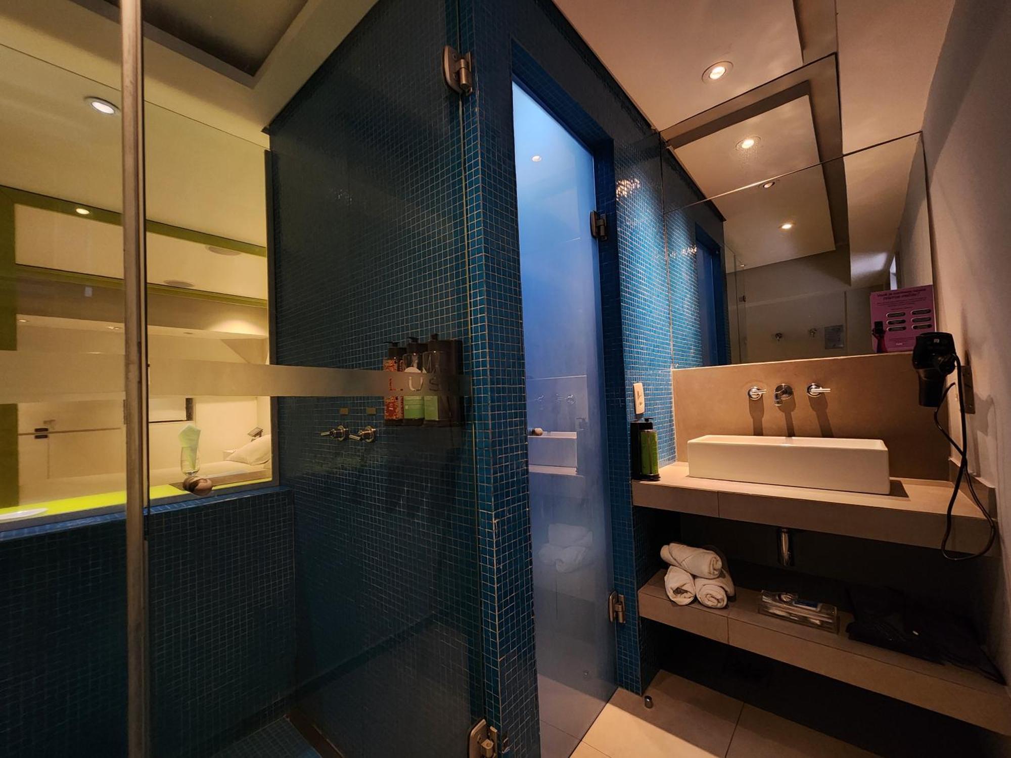 Standard Suite